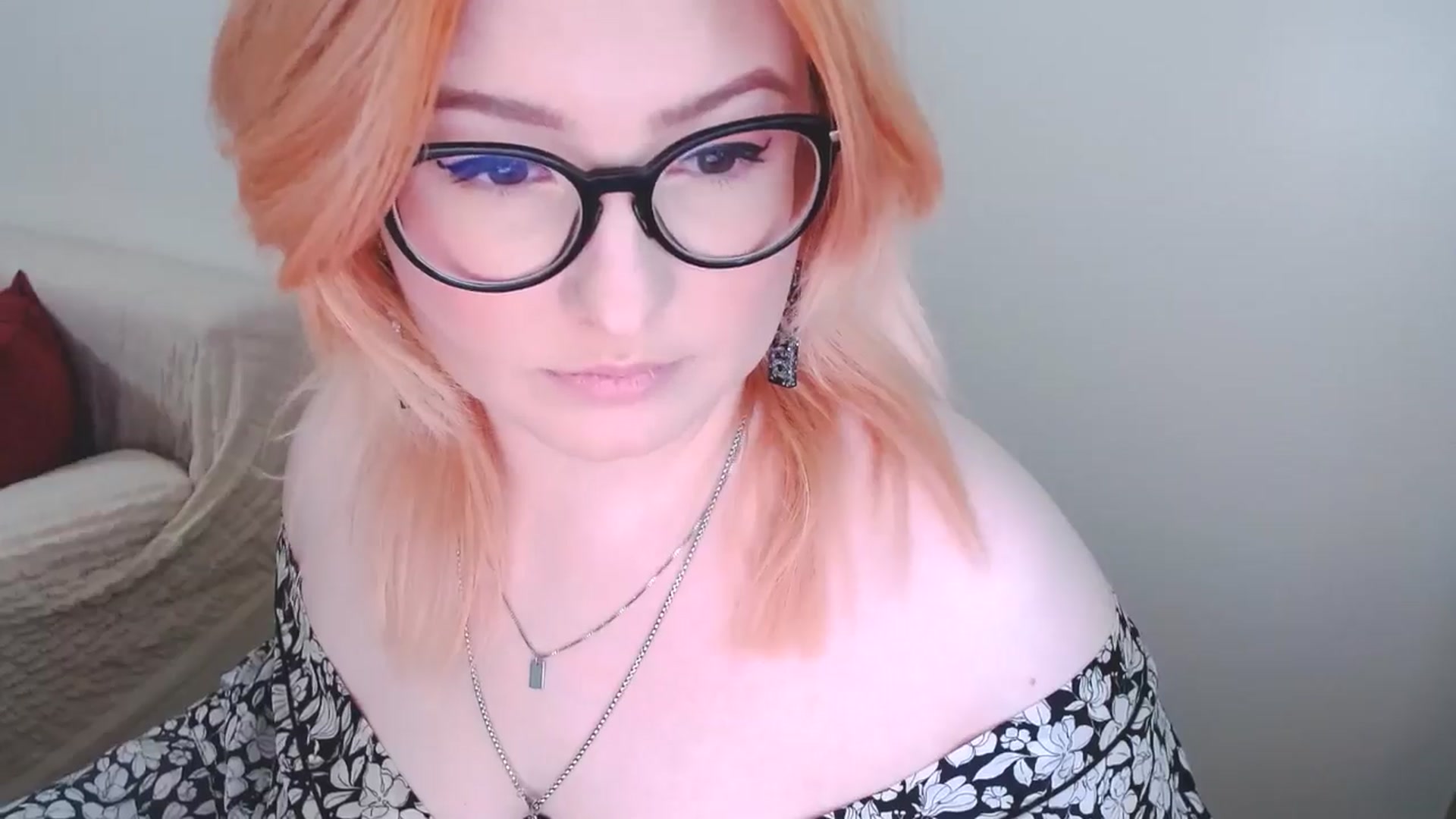 Gallery image thumbnail from EvaStar19's myfreecams stream on, 01/19/2025, 13:43 image 12 of 20