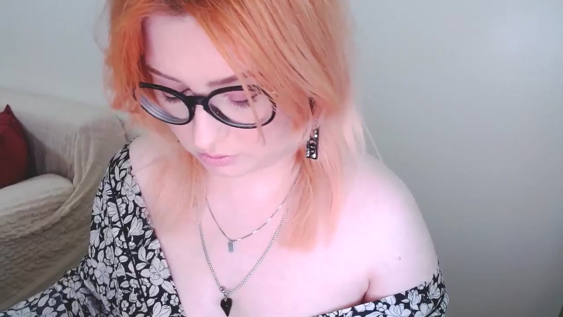 Gallery image thumbnail from EvaStar19's myfreecams stream on, 01/19/2025, 13:43 image 7 of 20