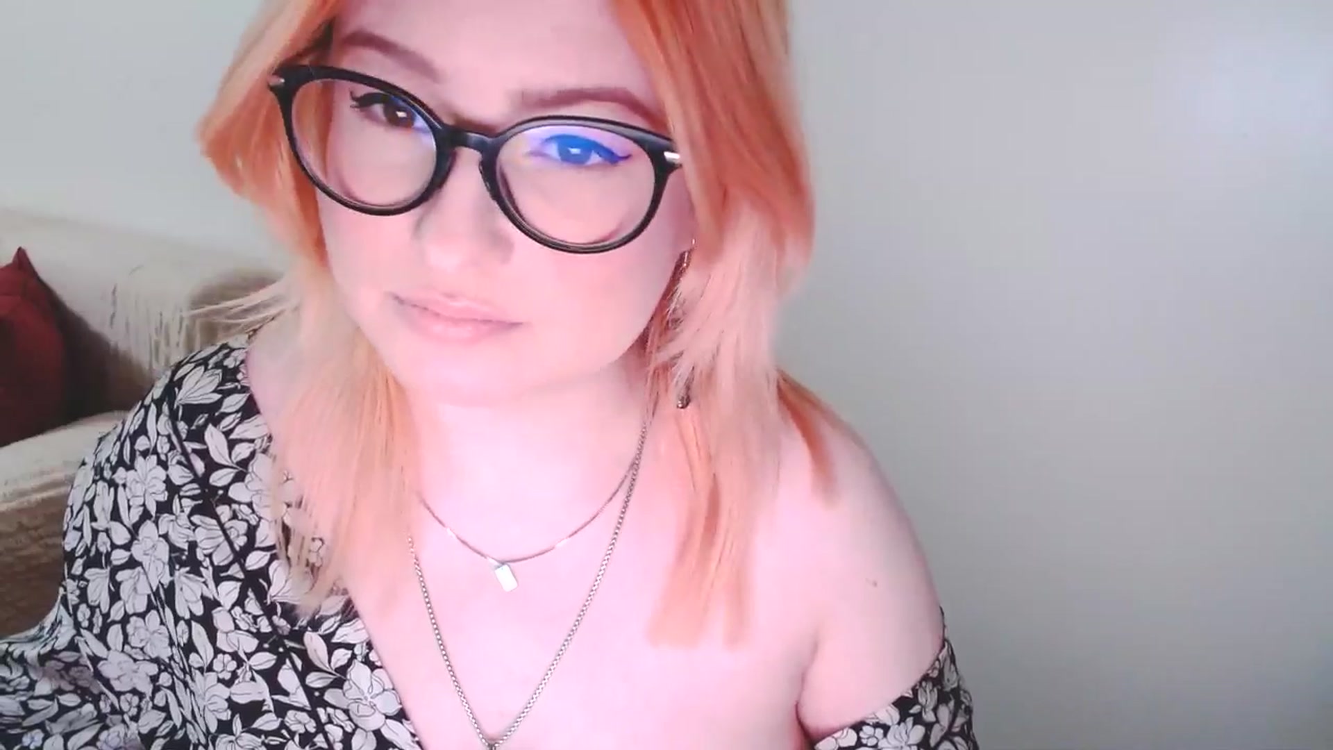 Gallery image thumbnail from EvaStar19's myfreecams stream on, 01/19/2025, 16:04 image 14 of 20