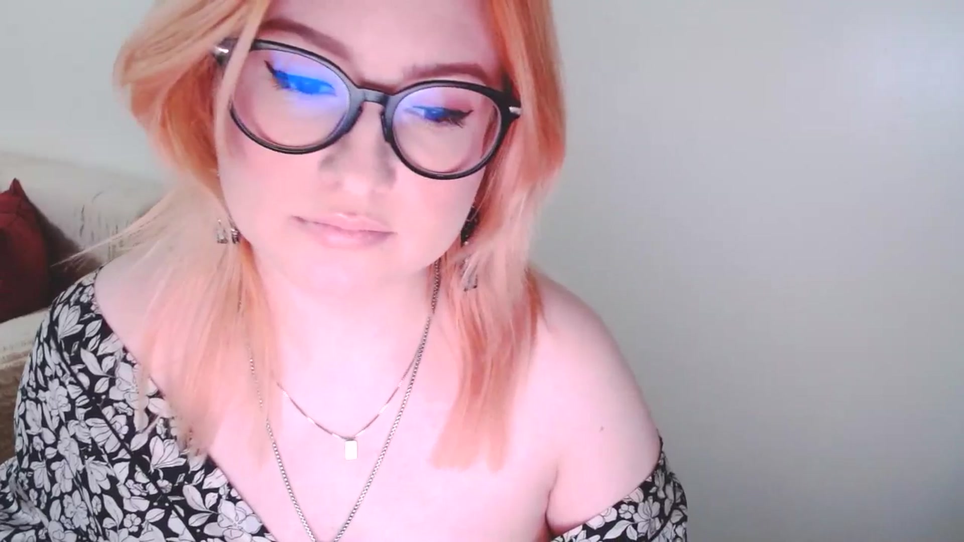 Gallery image thumbnail from EvaStar19's myfreecams stream on, 01/19/2025, 16:04 image 6 of 20