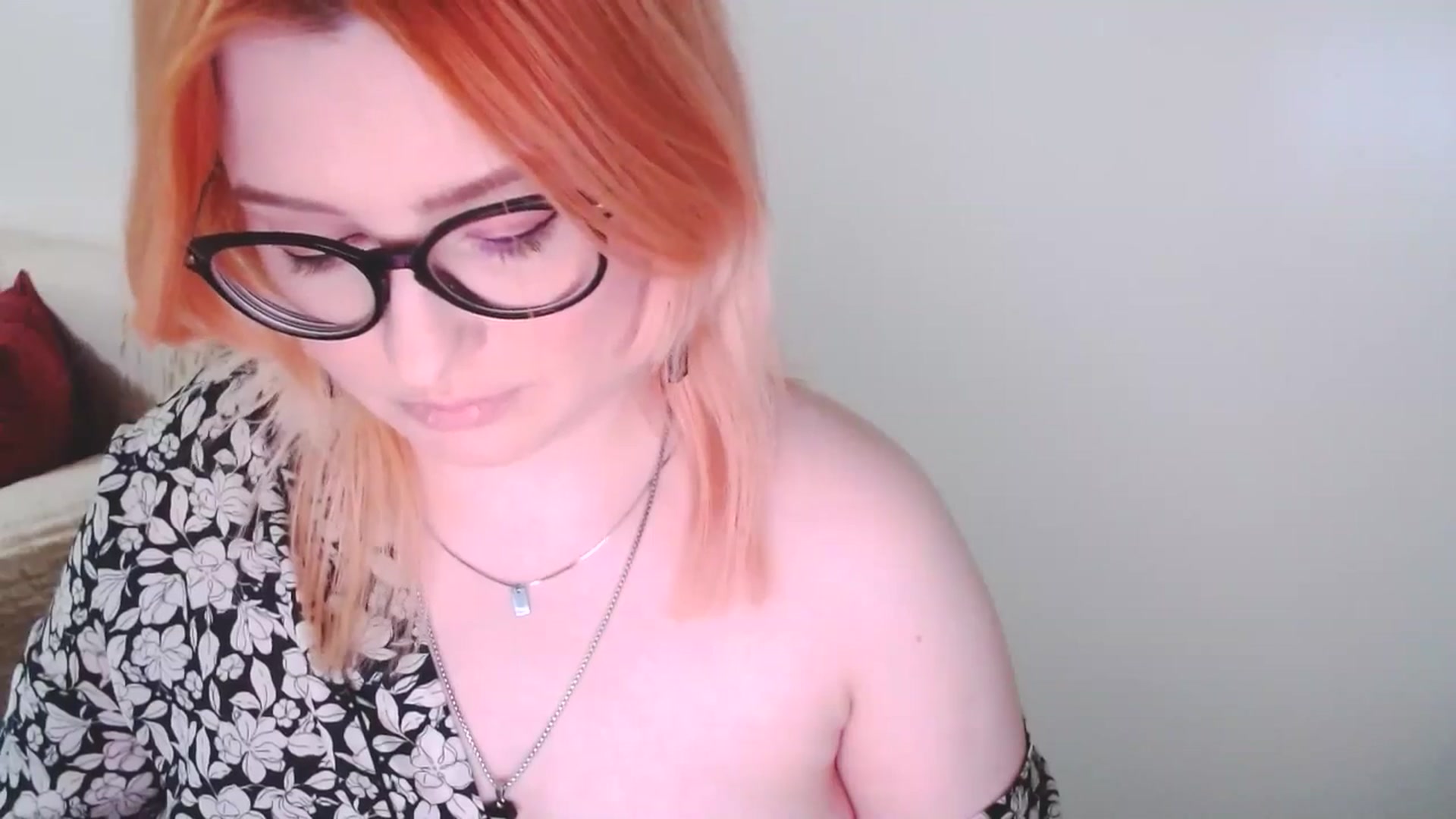 Gallery image thumbnail from EvaStar19's myfreecams stream on, 01/19/2025, 16:04 image 16 of 20