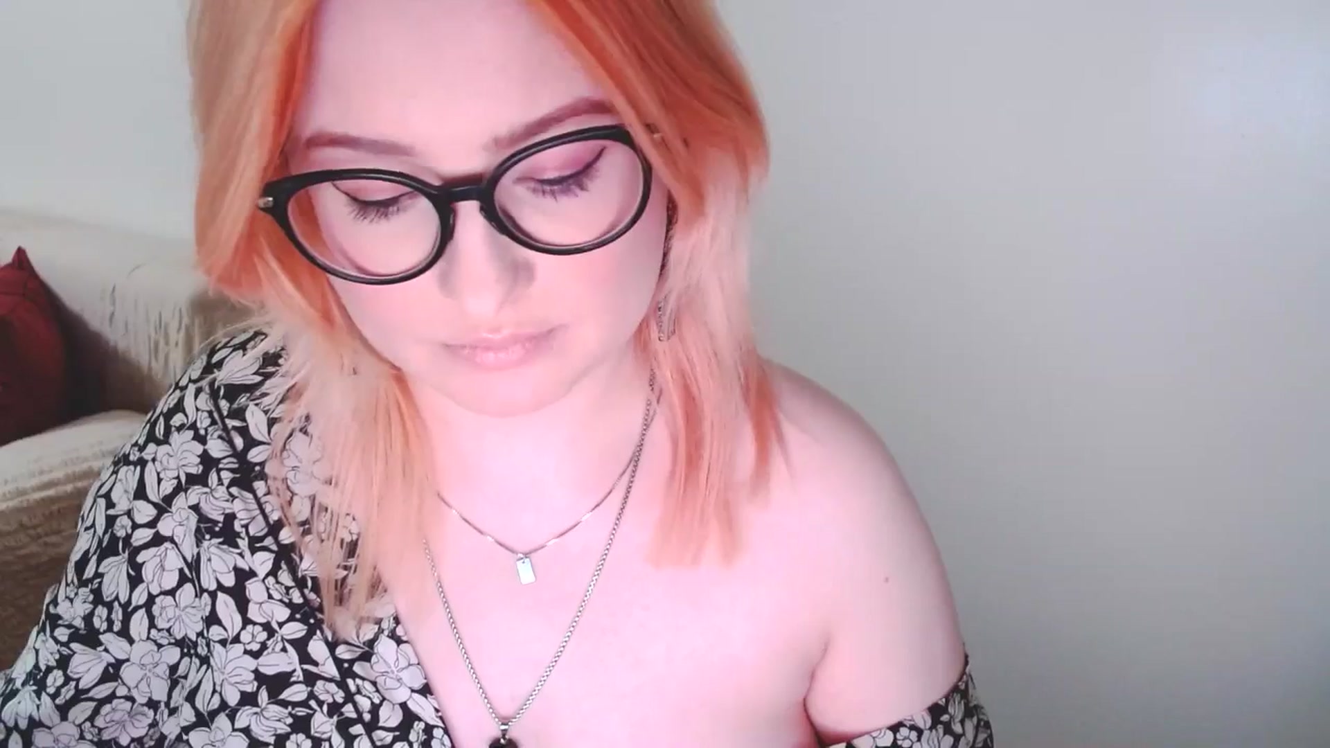 Gallery image thumbnail from EvaStar19's myfreecams stream on, 01/19/2025, 16:04 image 12 of 20