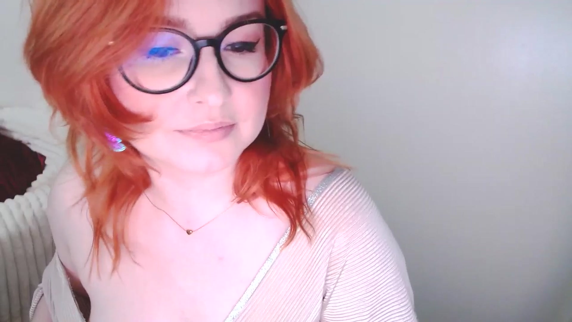 Gallery image thumbnail from EvaStar19's myfreecams stream on, 02/01/2025, 13:29 image 16 of 20