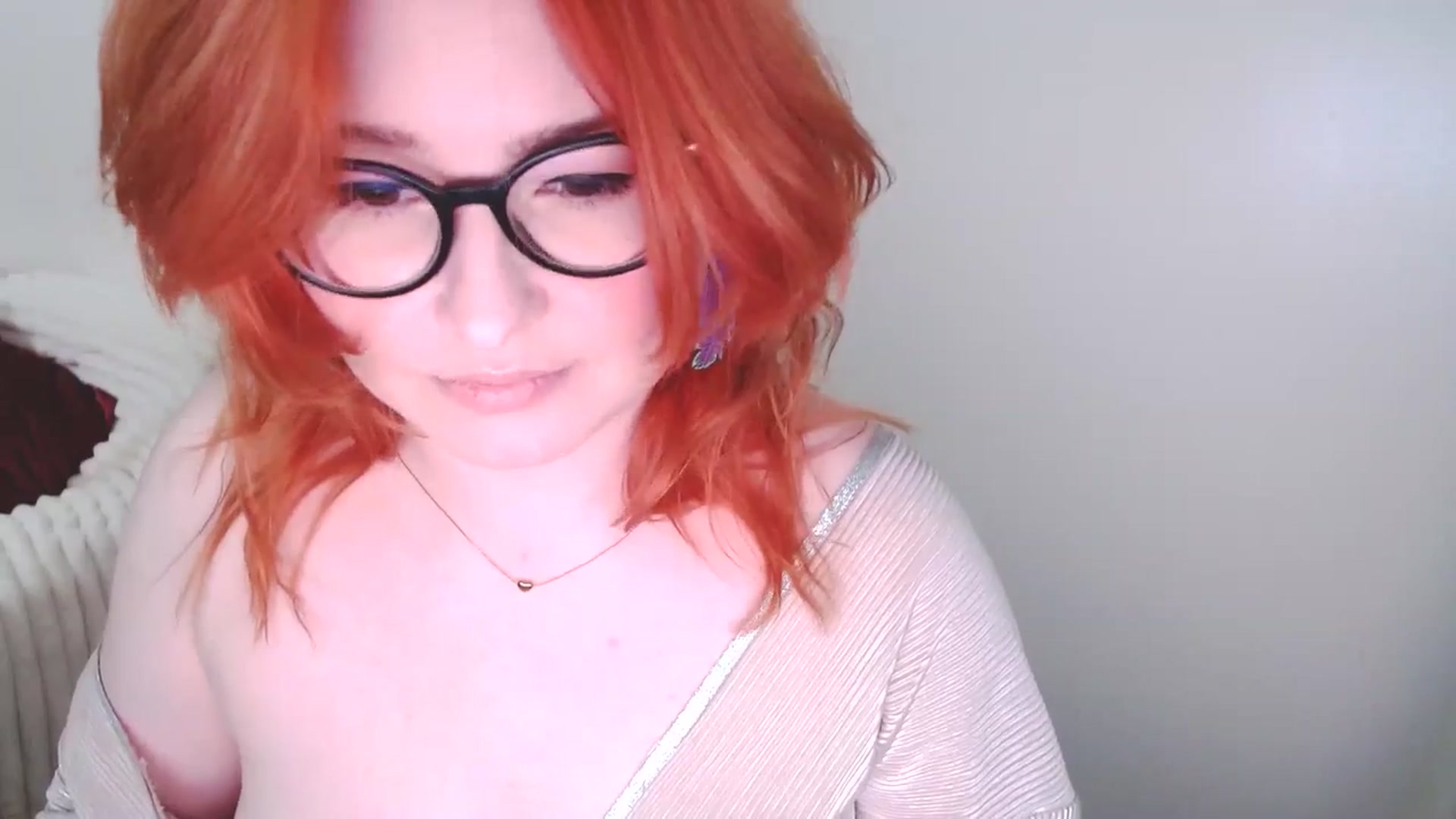 Gallery image thumbnail from EvaStar19's myfreecams stream on, 02/01/2025, 13:29 image 17 of 20