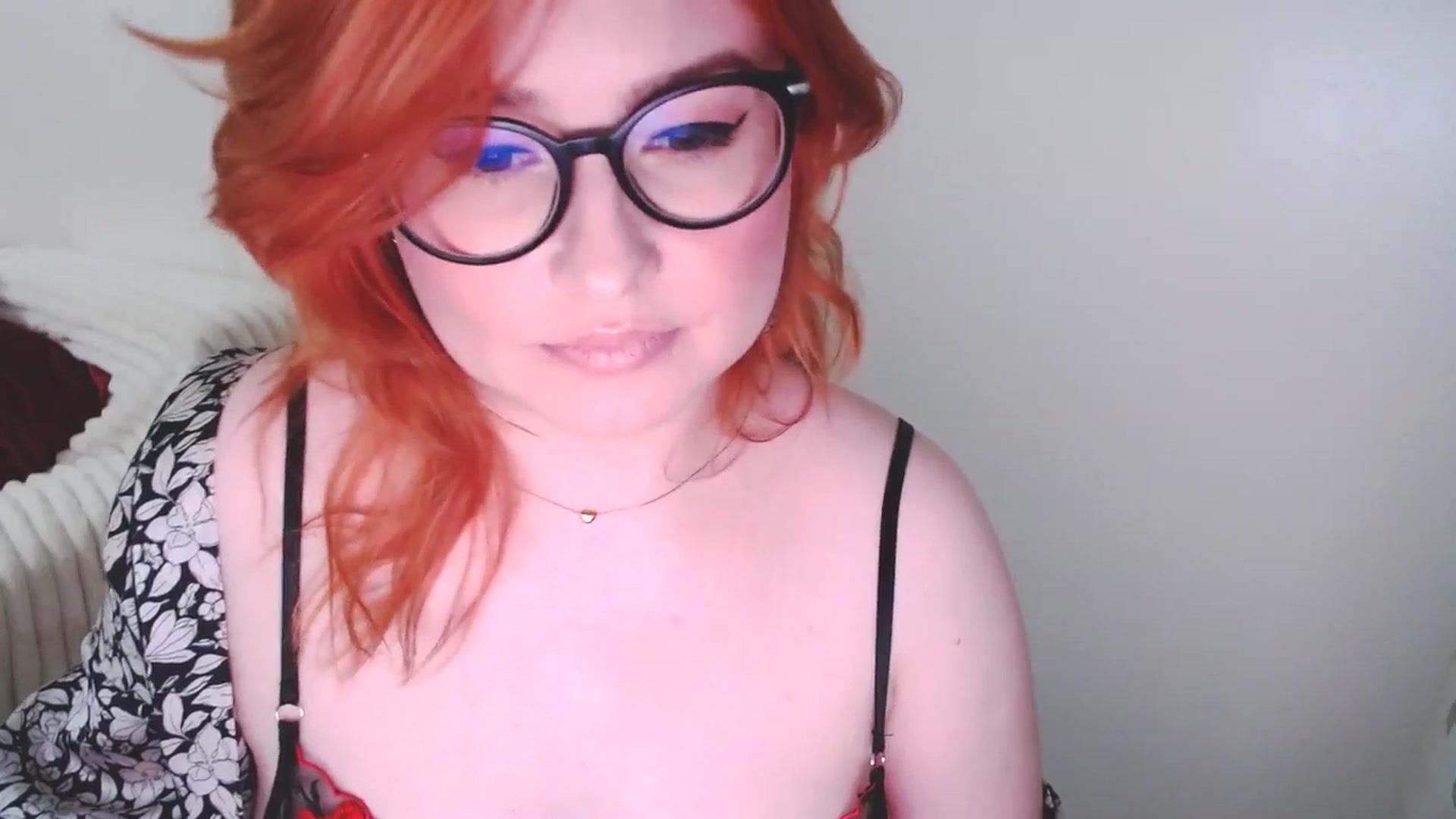 Gallery image thumbnail from EvaStar19's myfreecams stream on, 02/01/2025, 15:37 image 12 of 20