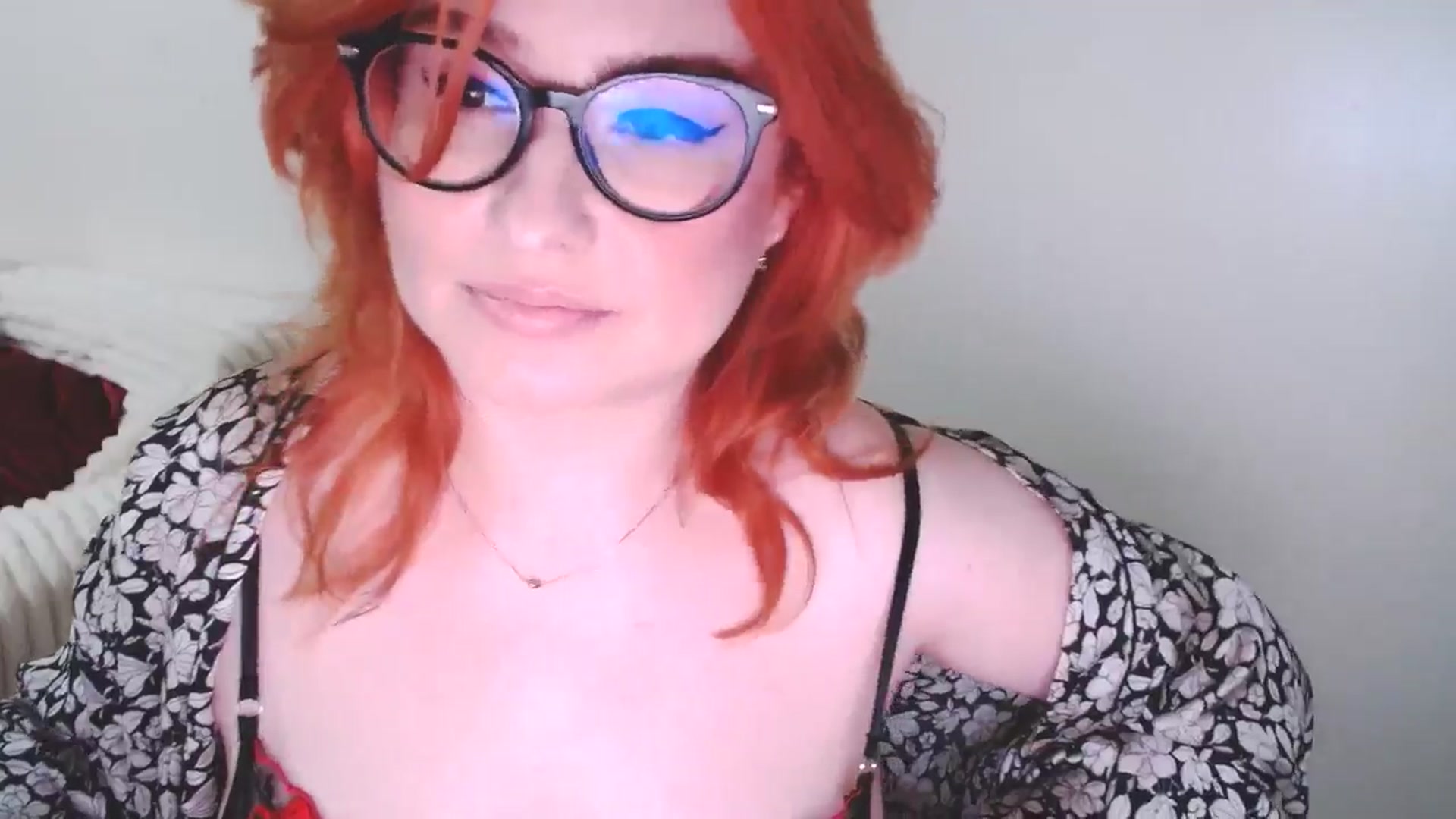 Gallery image thumbnail from EvaStar19's myfreecams stream on, 02/01/2025, 17:00 image 17 of 20