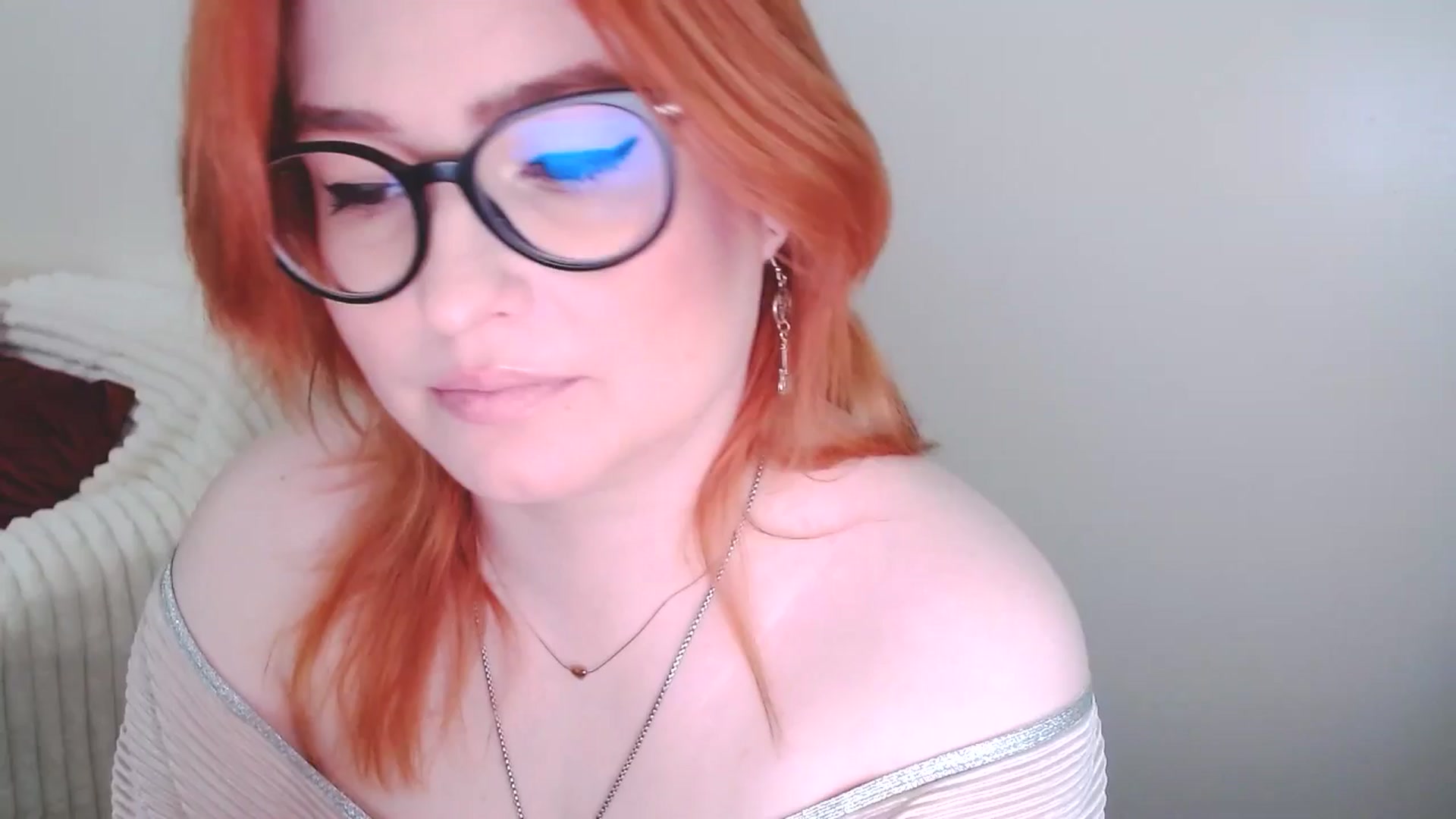 Gallery image thumbnail from EvaStar19's myfreecams stream on, 02/08/2025, 12:53 image 17 of 20