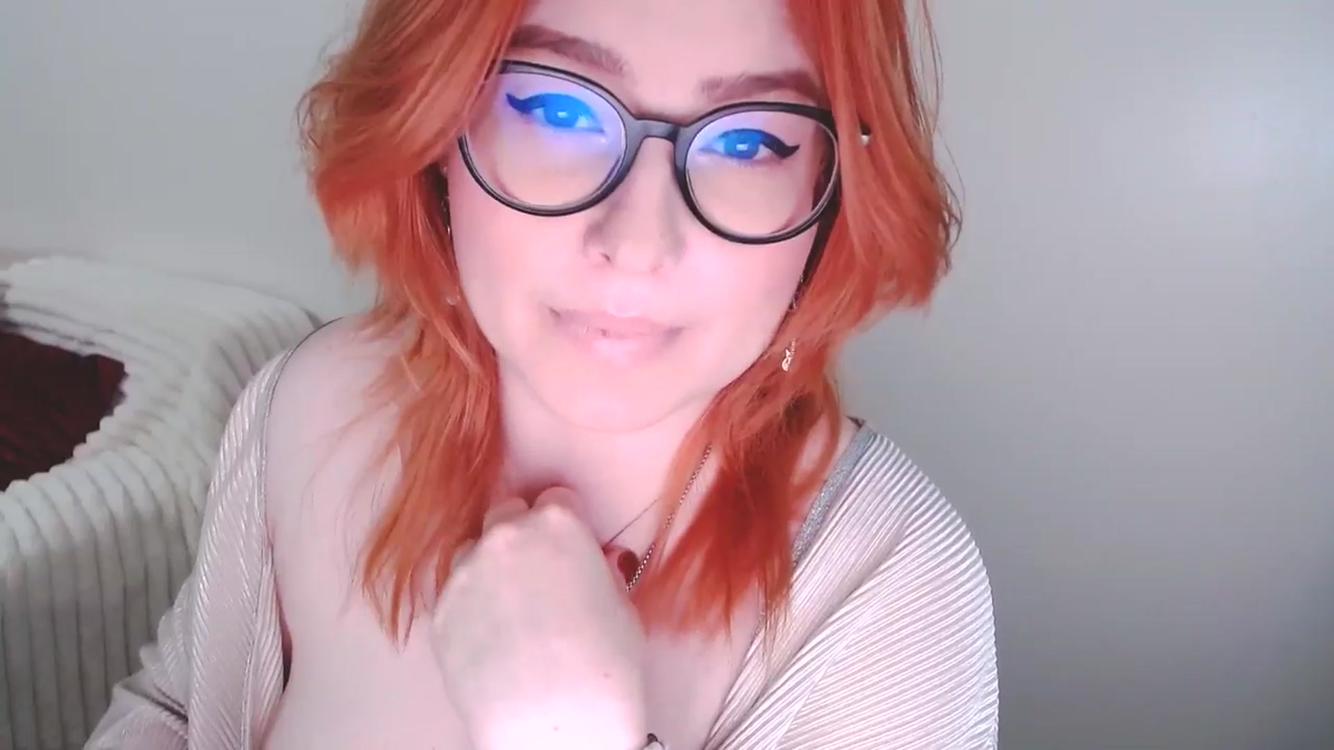 Gallery image thumbnail from EvaStar19's myfreecams stream on, 02/08/2025, 13:31 image 7 of 20
