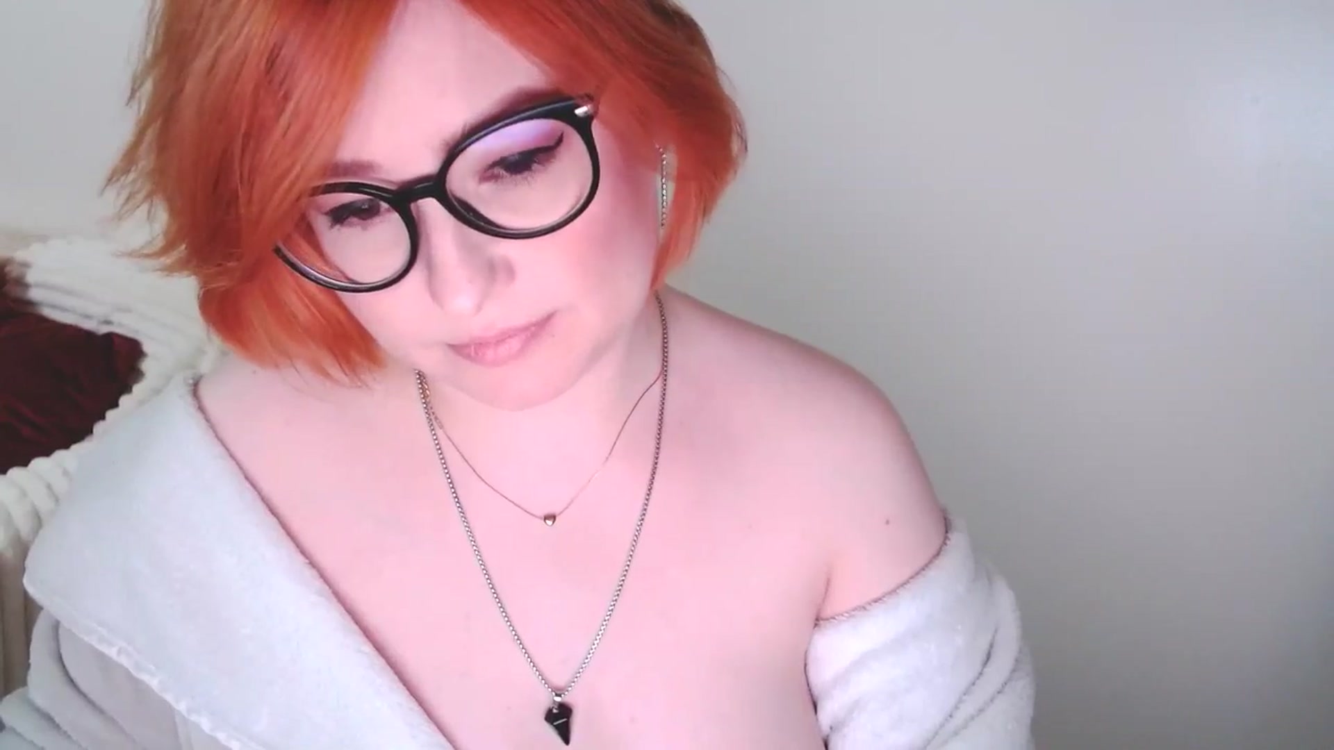 Gallery image thumbnail from EvaStar19's myfreecams stream on, 02/09/2025, 16:34 image 17 of 20