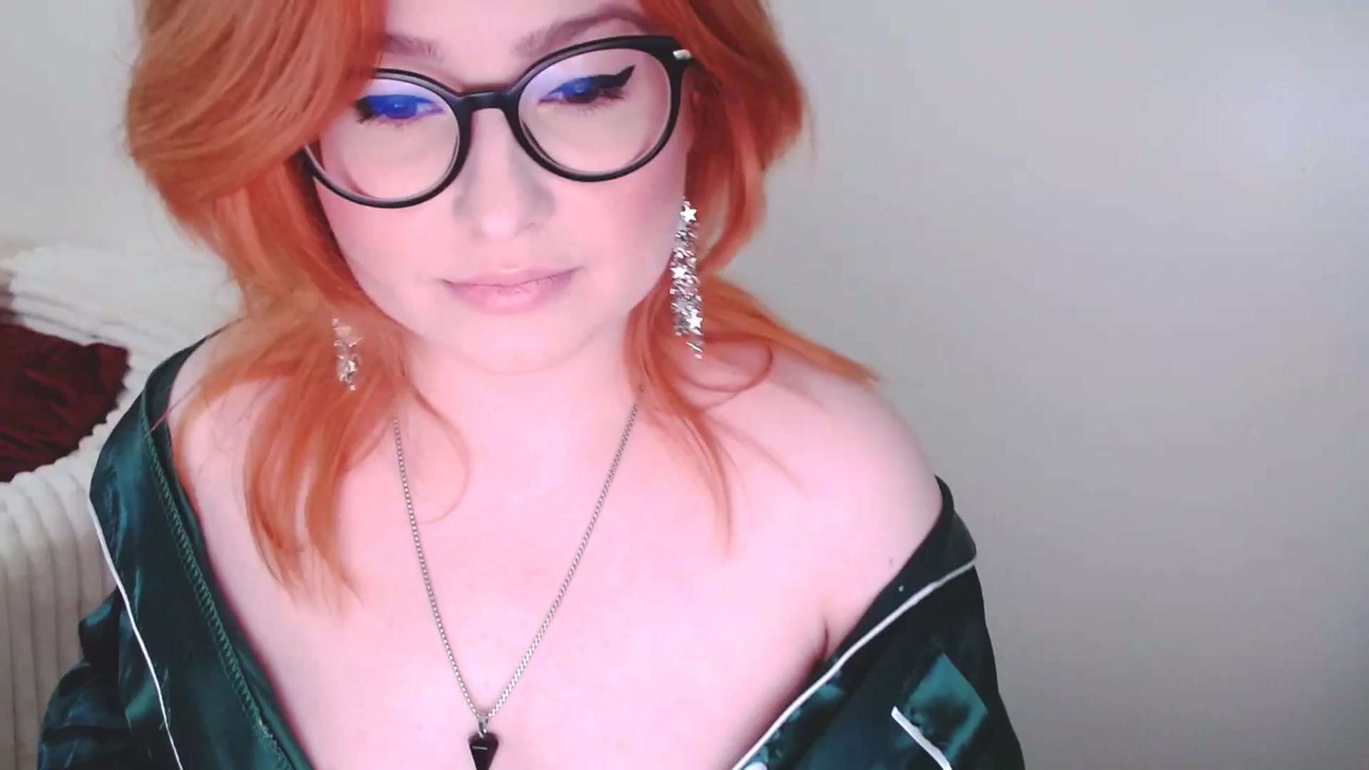 Gallery image thumbnail from EvaStar19's myfreecams stream on, 02/15/2025, 13:42 image 10 of 20