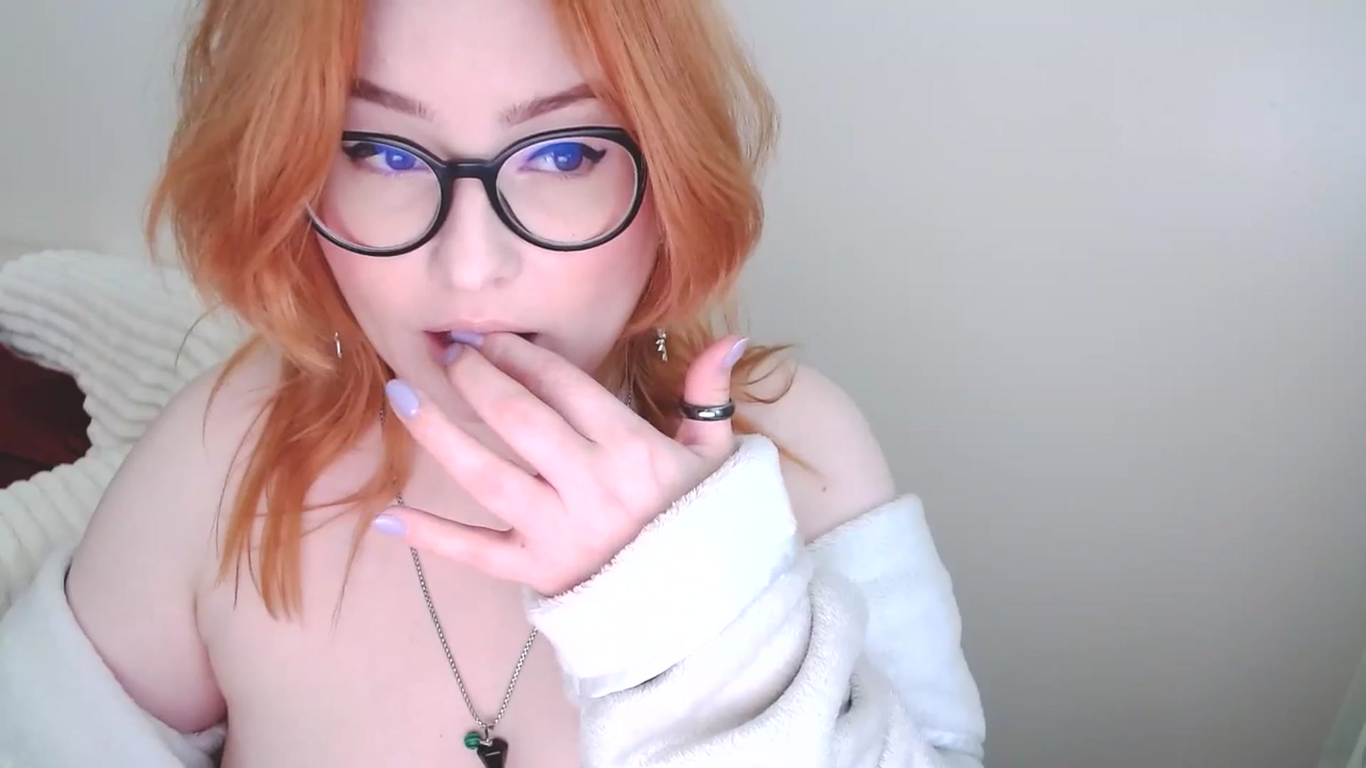 Gallery image thumbnail from EvaStar19's myfreecams stream on, 02/23/2025, 14:29 image 14 of 20