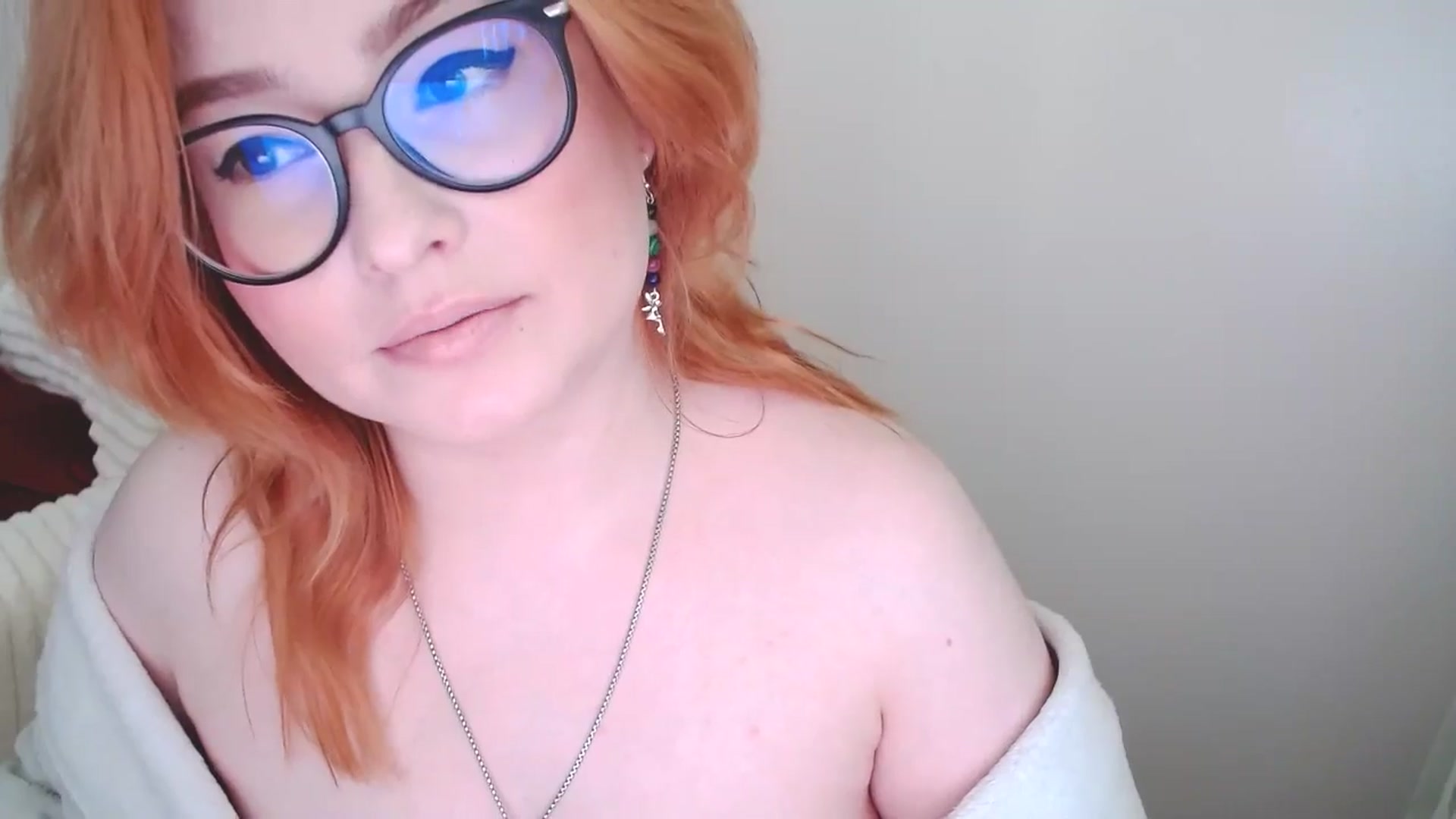 Gallery image thumbnail from EvaStar19's myfreecams stream on, 02/23/2025, 15:17 image 17 of 20