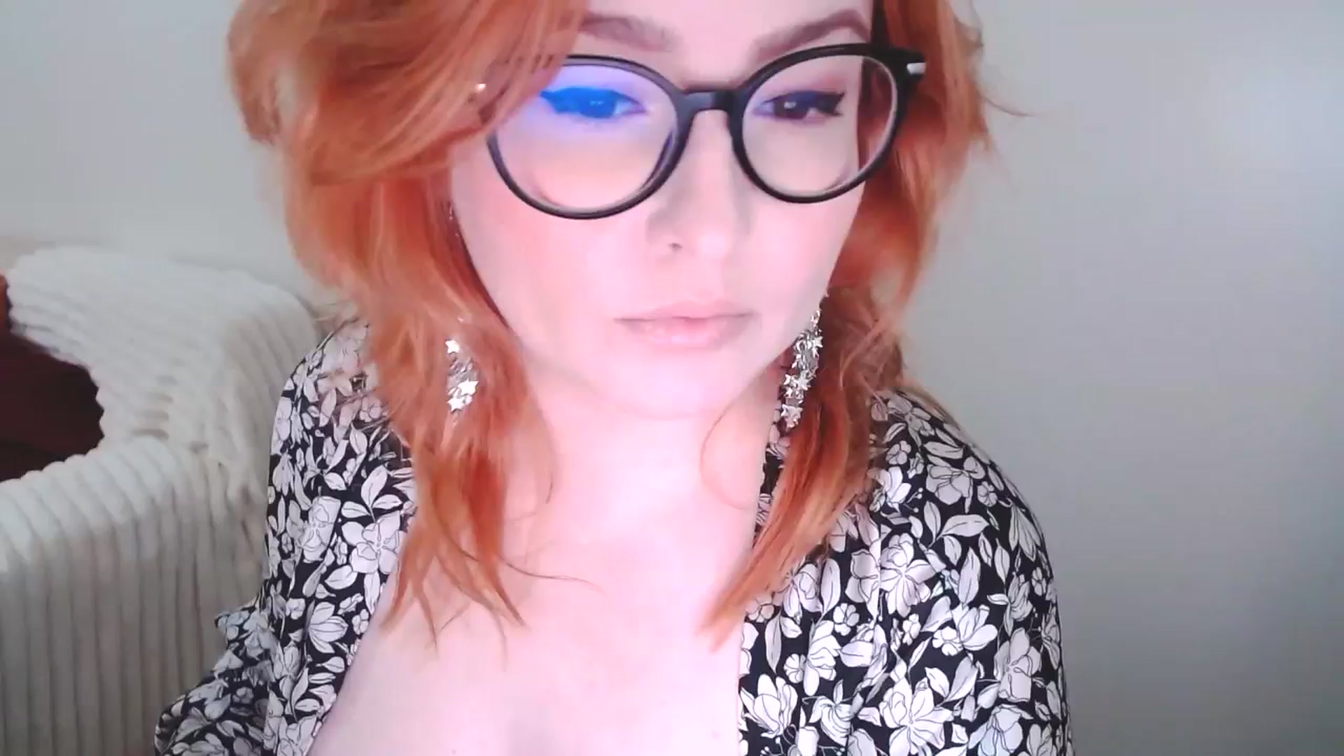 Gallery image thumbnail from EvaStar19's myfreecams stream on, 03/01/2025, 12:56 image 1 of 20