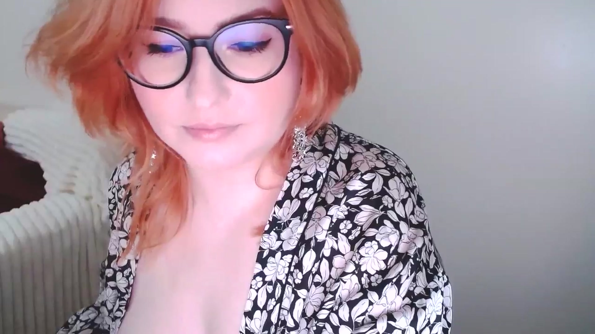 Gallery image thumbnail from EvaStar19's myfreecams stream on, 03/01/2025, 12:56 image 17 of 20