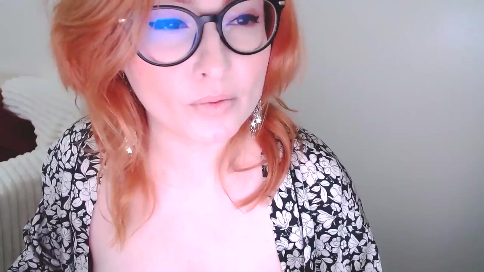 Gallery image thumbnail from EvaStar19's myfreecams stream on, 03/01/2025, 13:55 image 12 of 20
