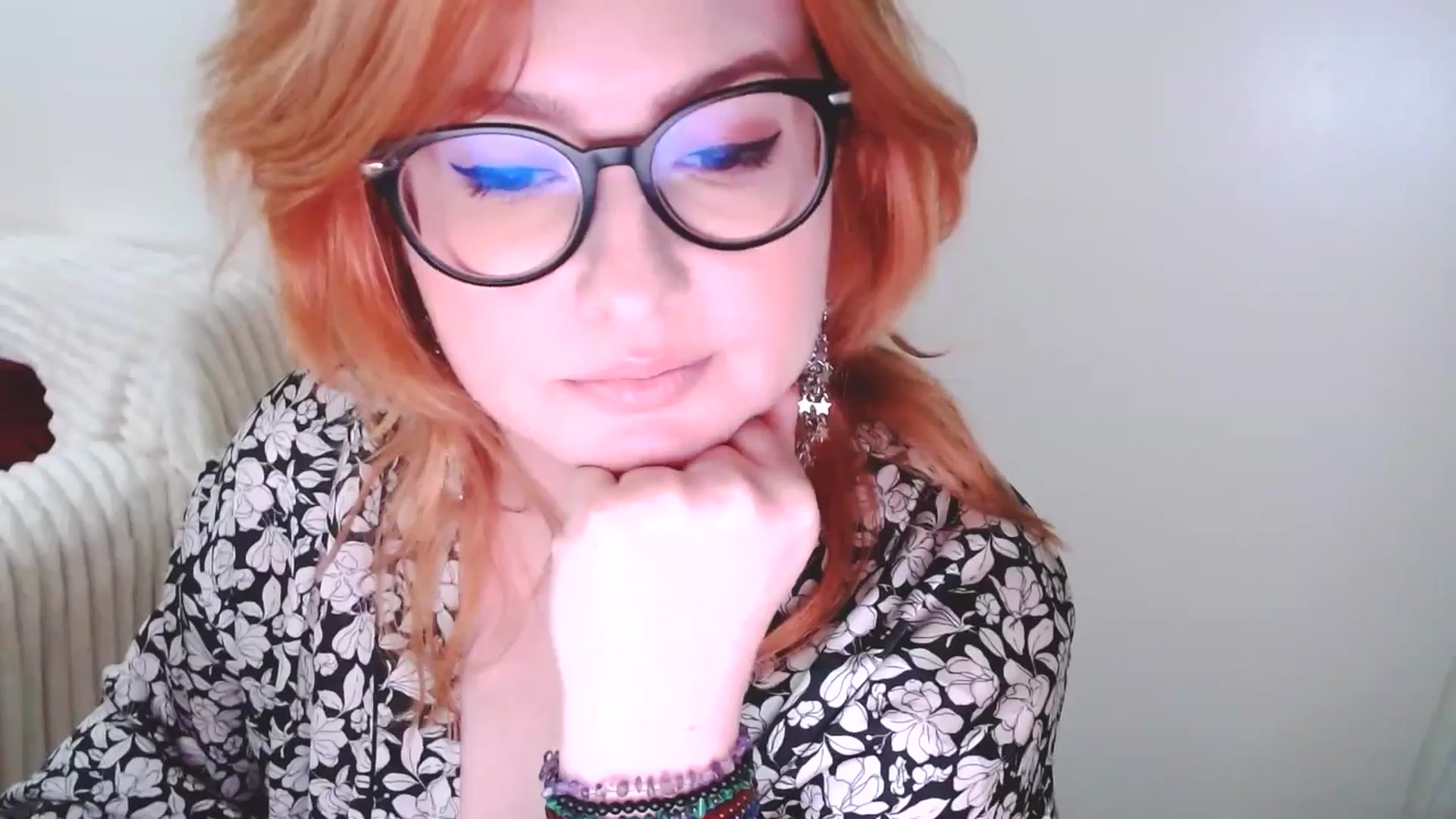 Gallery image thumbnail from EvaStar19's myfreecams stream on, 03/01/2025, 16:49 image 15 of 20