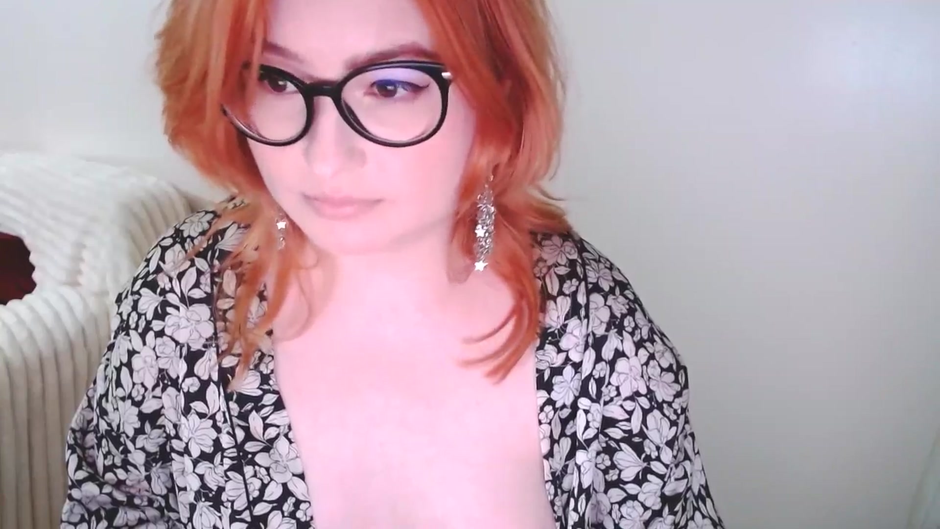 Gallery image thumbnail from EvaStar19's myfreecams stream on, 03/01/2025, 16:49 image 14 of 20