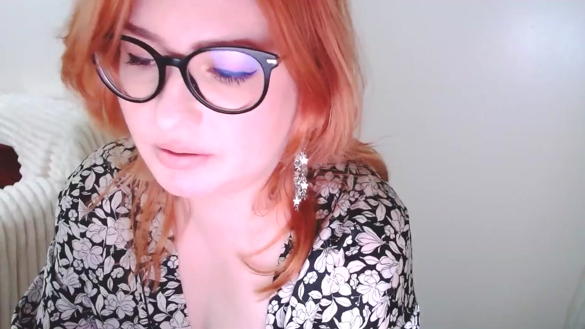 Gallery image thumbnail from EvaStar19's myfreecams stream on, 03/01/2025, 16:49 image 12 of 20