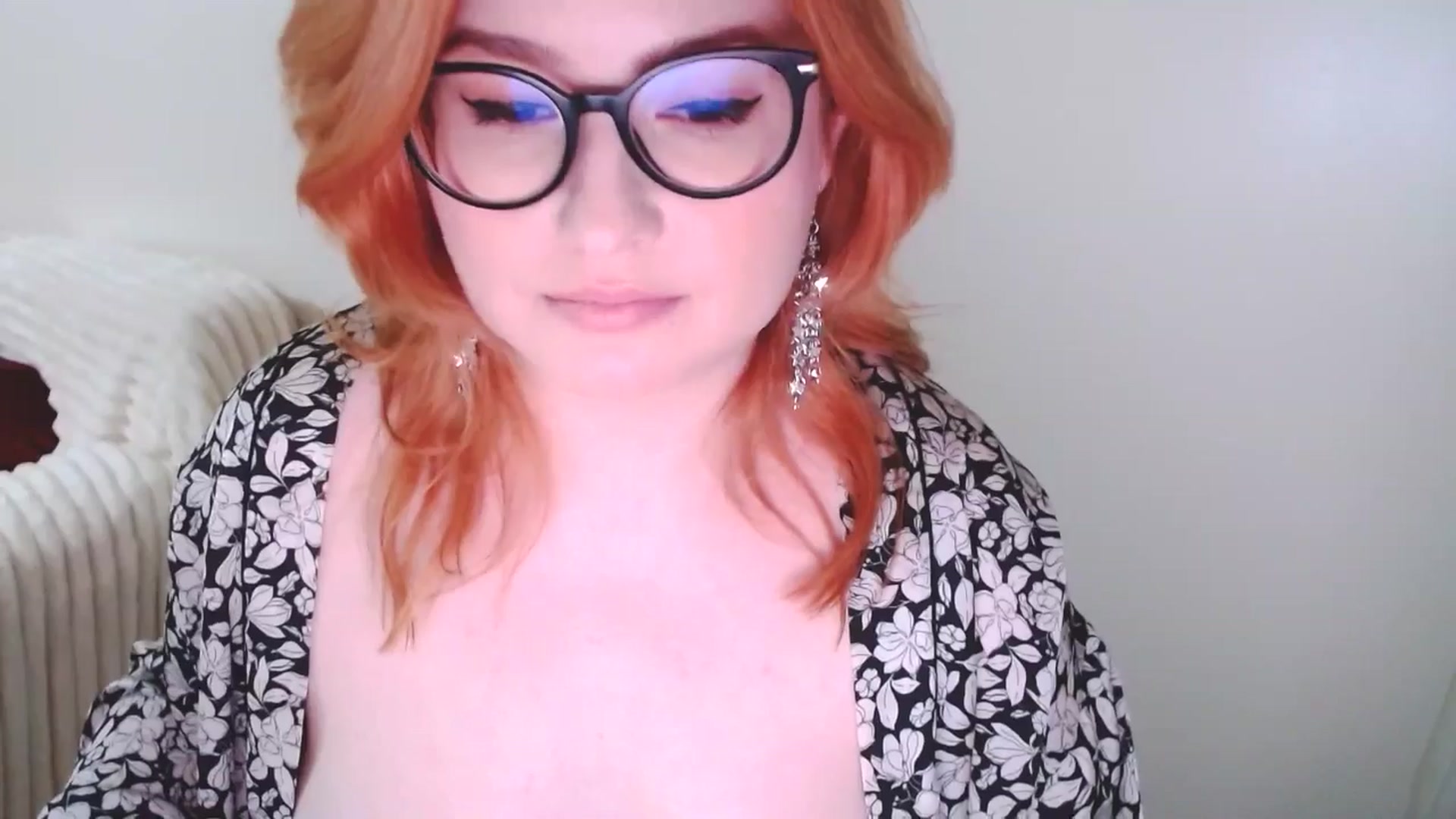 Gallery image thumbnail from EvaStar19's myfreecams stream on, 03/01/2025, 17:11 image 3 of 20