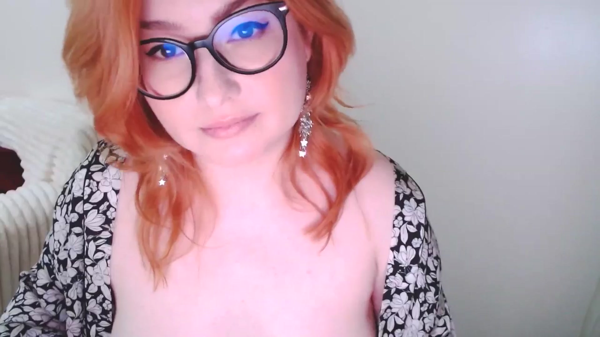 Gallery image thumbnail from EvaStar19's myfreecams stream on, 03/01/2025, 17:11 image 8 of 20