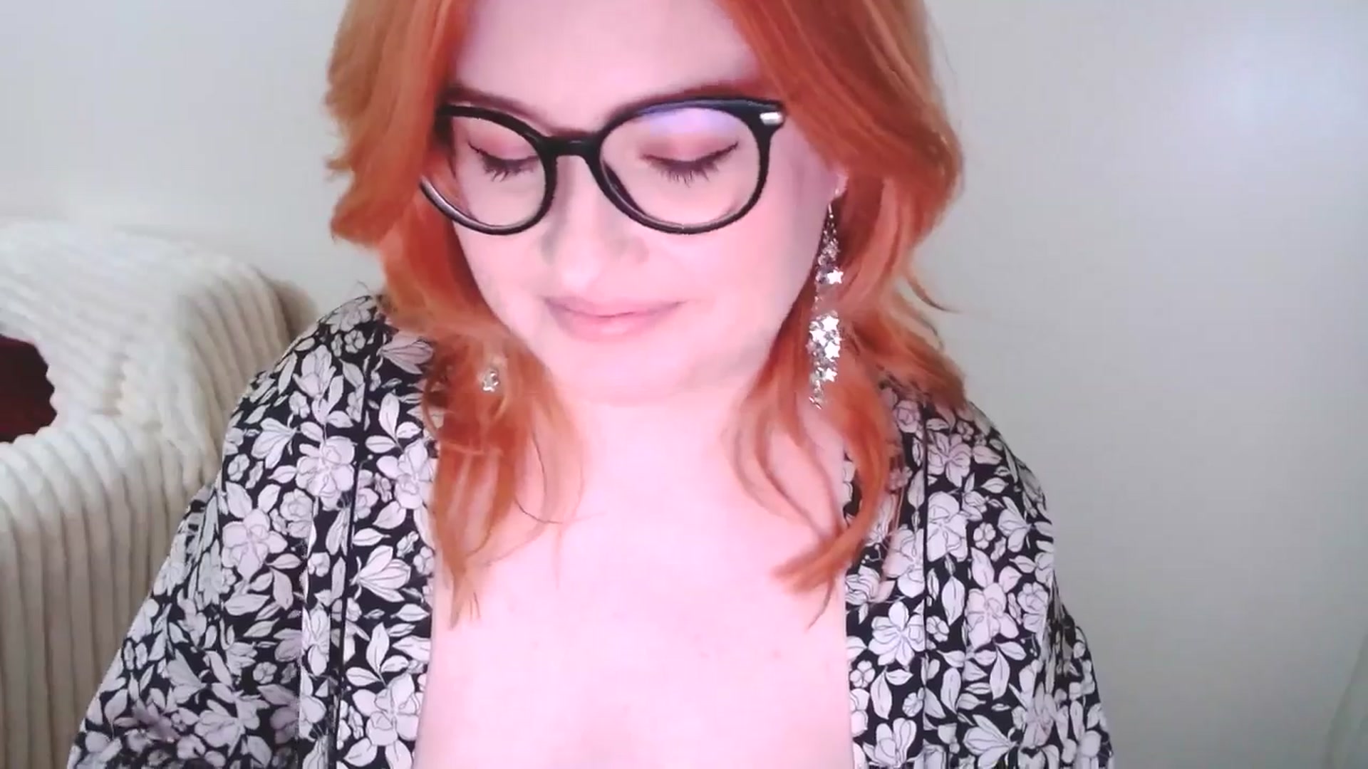 Gallery image thumbnail from EvaStar19's myfreecams stream on, 03/01/2025, 17:11 image 6 of 20