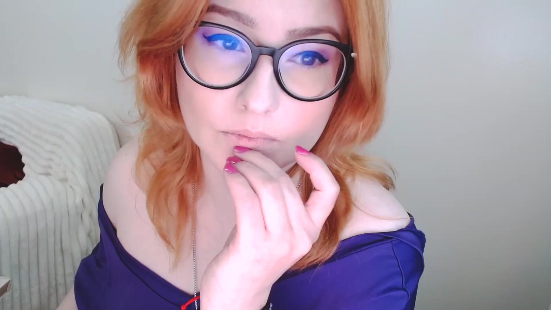 Gallery image thumbnail from EvaStar19's myfreecams stream on, 03/02/2025, 13:32 image 5 of 20