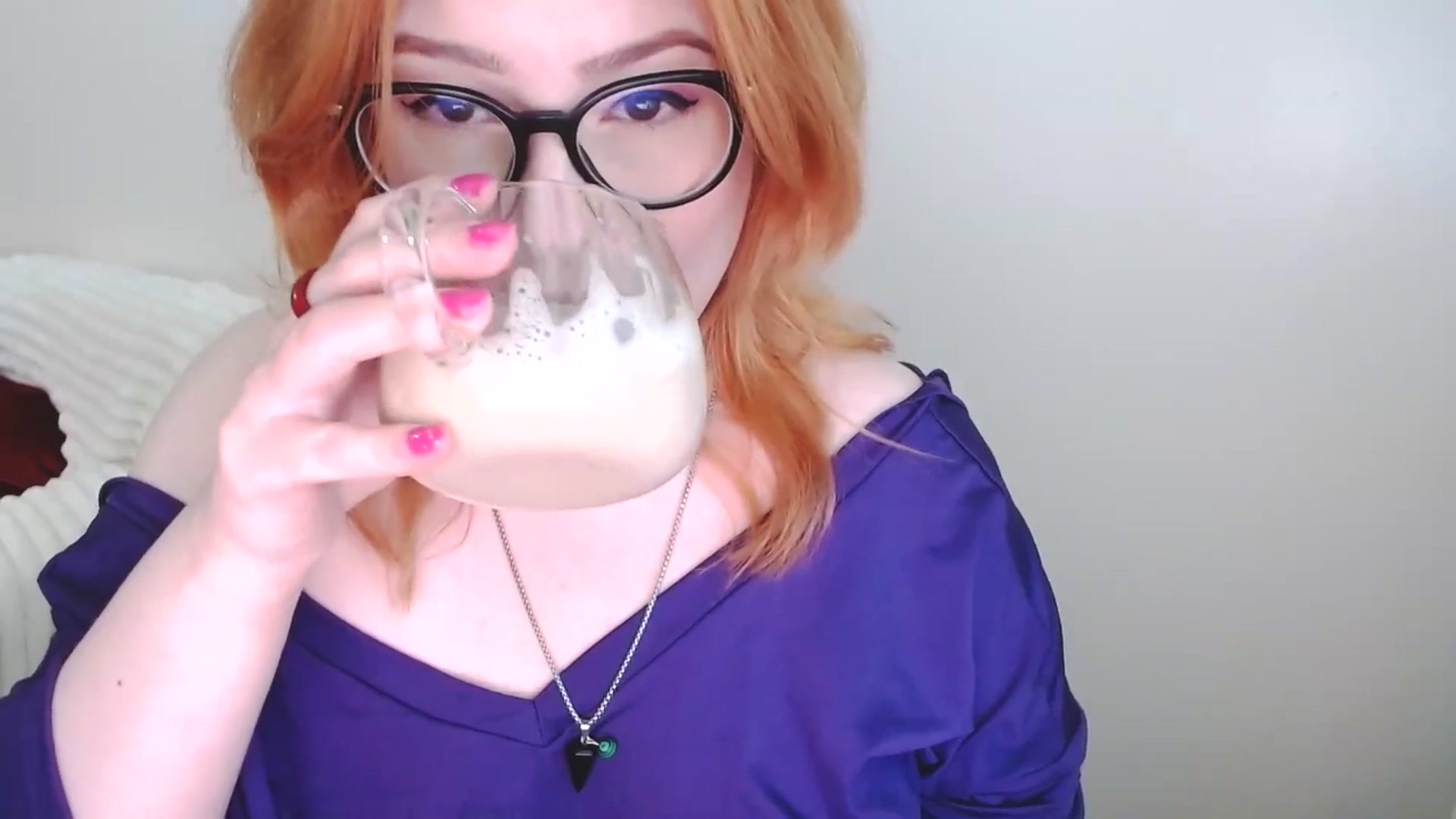 Gallery image thumbnail from EvaStar19's myfreecams stream on, 03/02/2025, 13:32 image 8 of 20