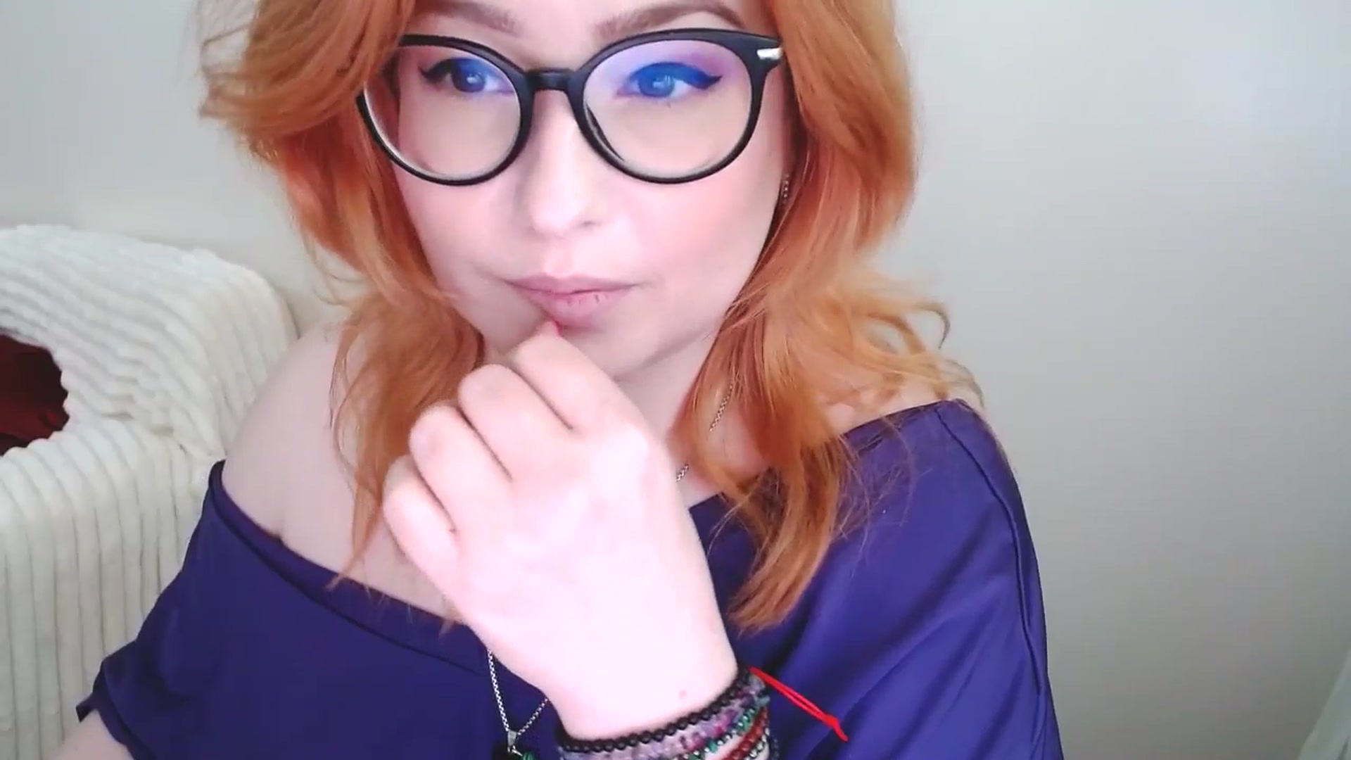 Gallery image thumbnail from EvaStar19's myfreecams stream on, 03/02/2025, 14:44 image 12 of 20