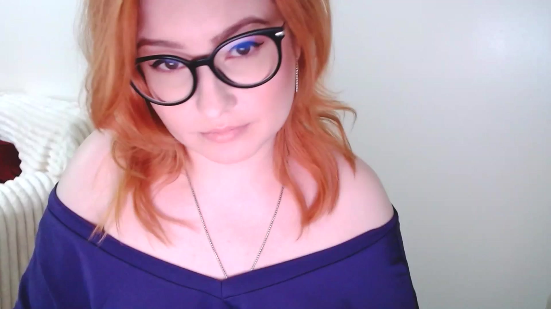 Gallery image thumbnail from EvaStar19's myfreecams stream on, 03/02/2025, 16:43 image 3 of 20