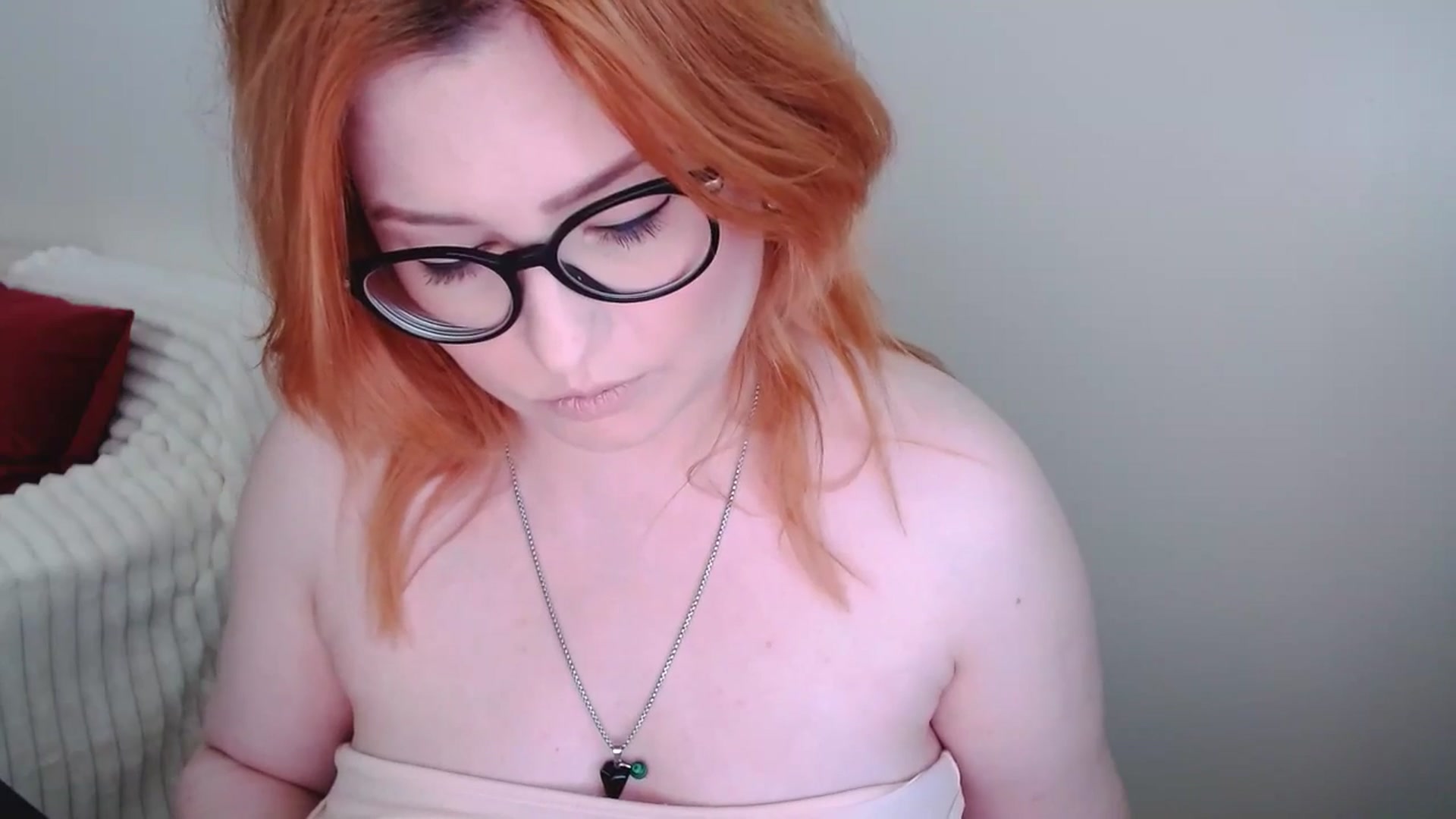 Gallery image thumbnail from EvaStar19's myfreecams stream on, 03/08/2025, 13:03 image 6 of 20
