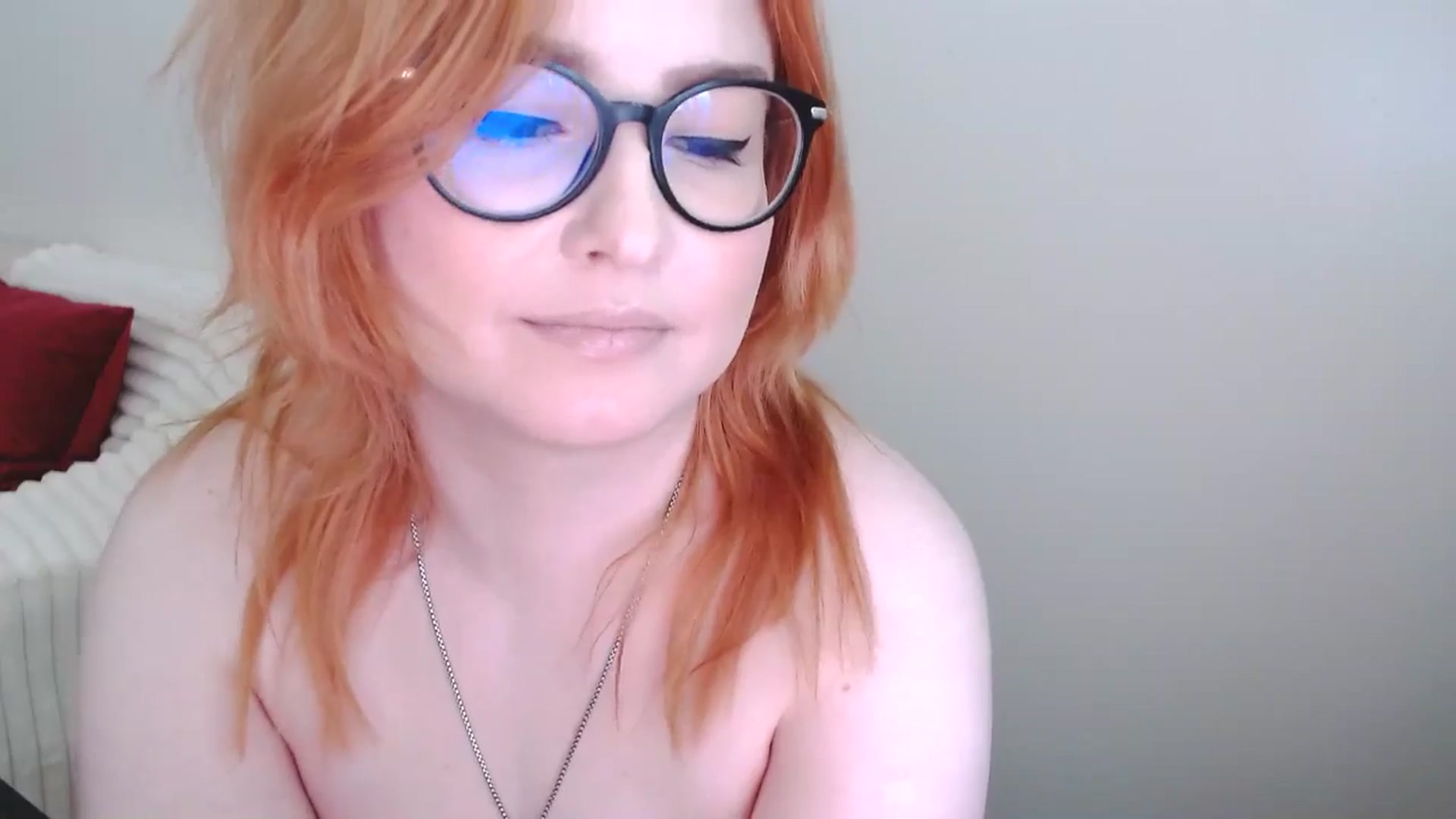 Gallery image thumbnail from EvaStar19's myfreecams stream on, 03/08/2025, 14:18 image 6 of 20