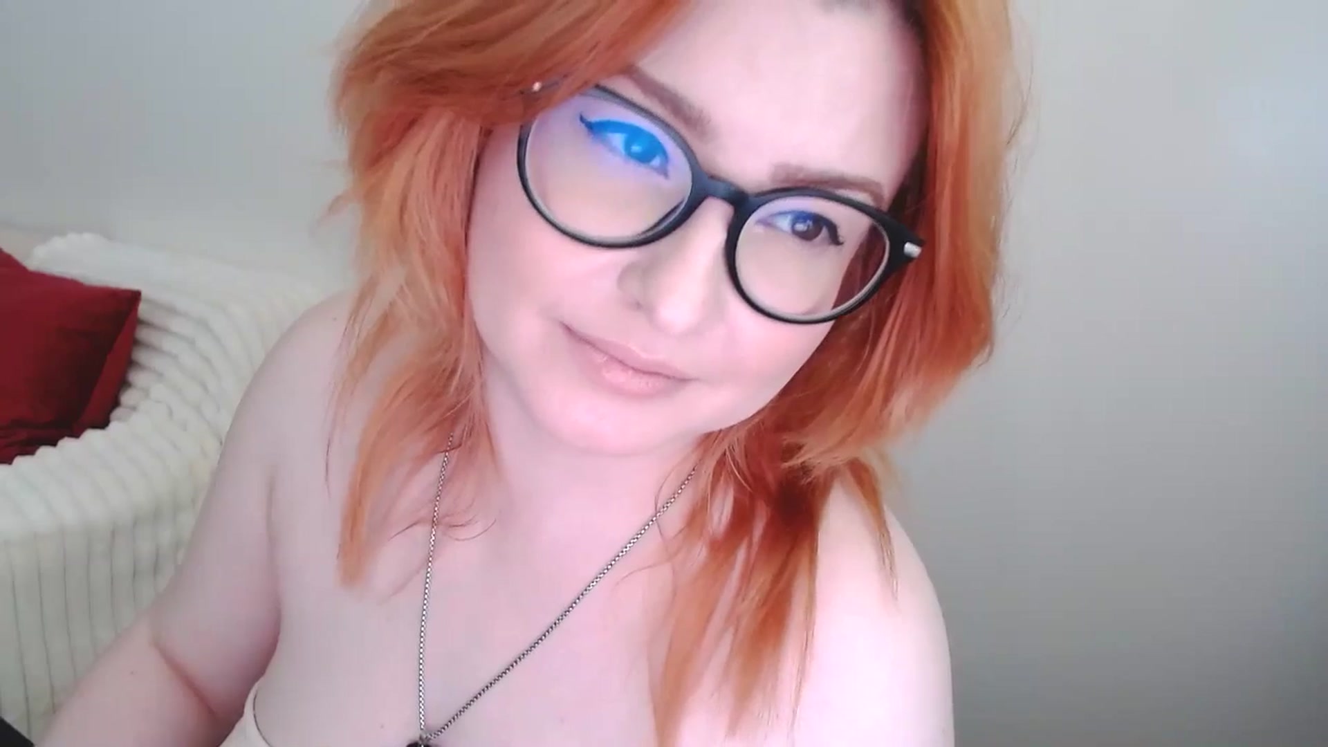 Gallery image thumbnail from EvaStar19's myfreecams stream on, 03/08/2025, 15:46 image 4 of 20