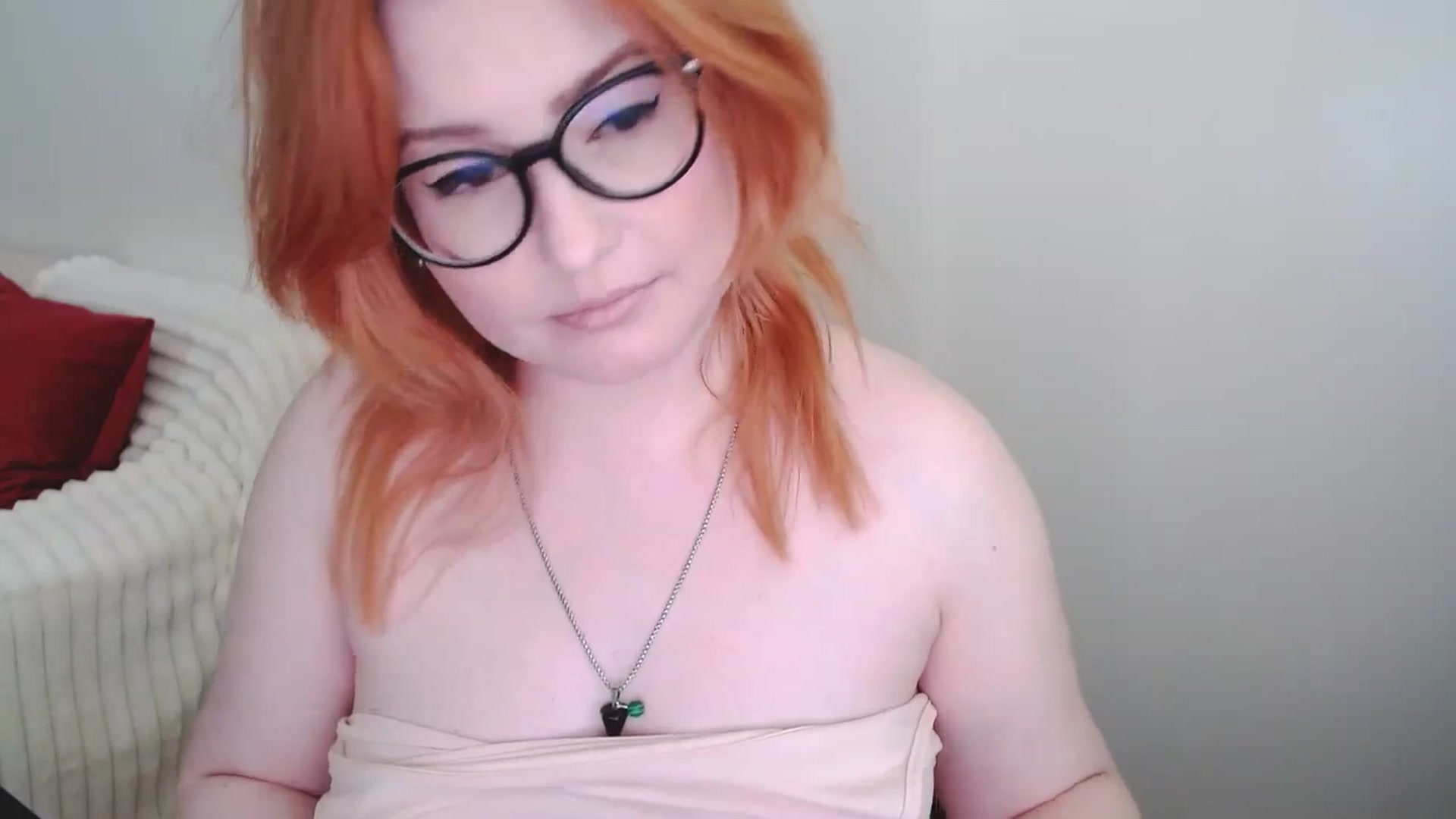 Gallery image thumbnail from EvaStar19's myfreecams stream on, 03/08/2025, 15:46 image 5 of 20