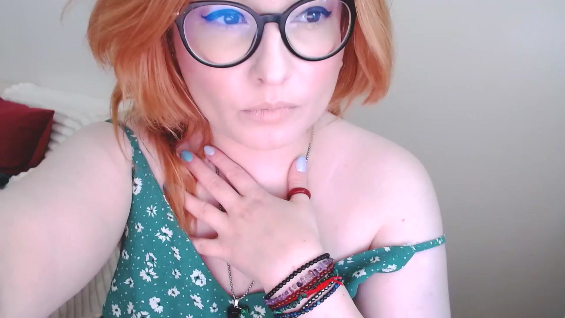 Gallery image thumbnail from EvaStar19's myfreecams stream on, 03/09/2025, 11:38 image 1 of 20