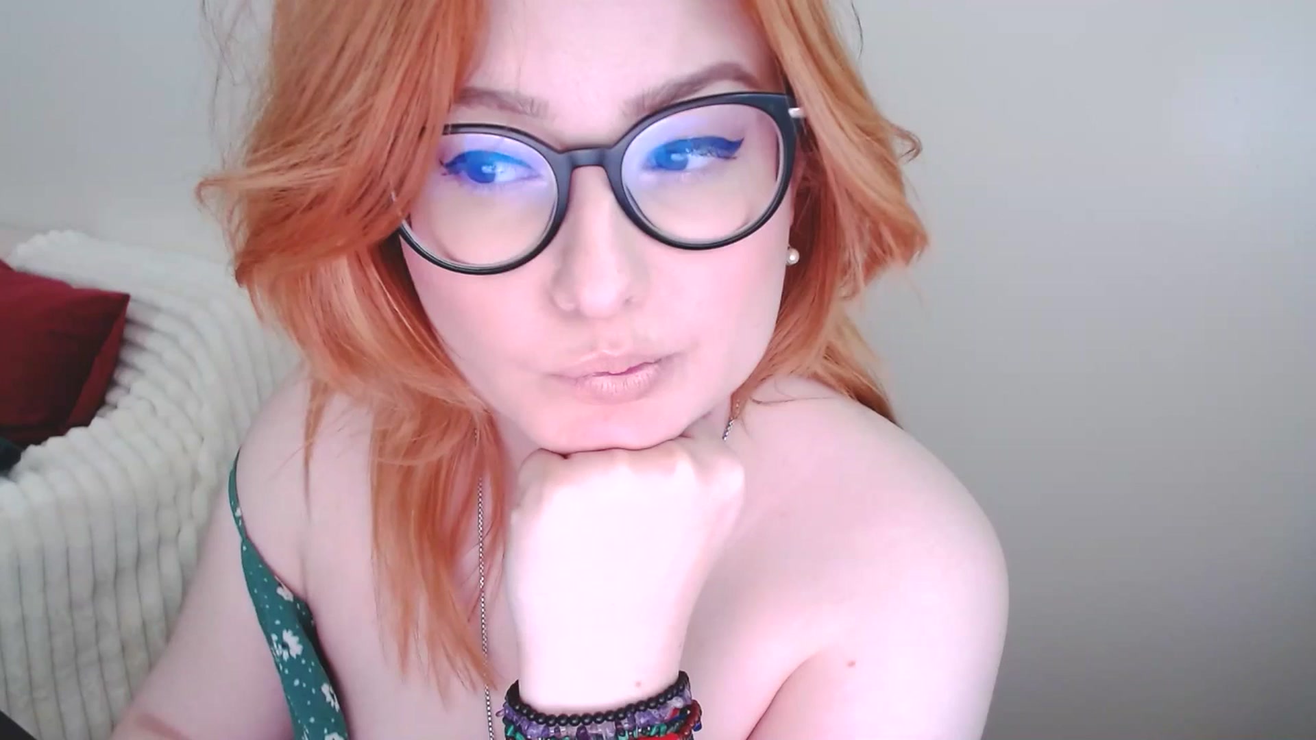 Gallery image thumbnail from EvaStar19's myfreecams stream on, 03/09/2025, 14:14 image 15 of 20