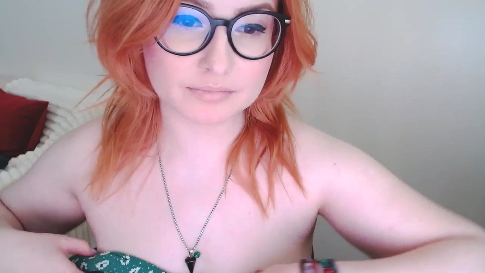 Gallery image thumbnail from EvaStar19's myfreecams stream on, 03/09/2025, 15:25 image 11 of 20