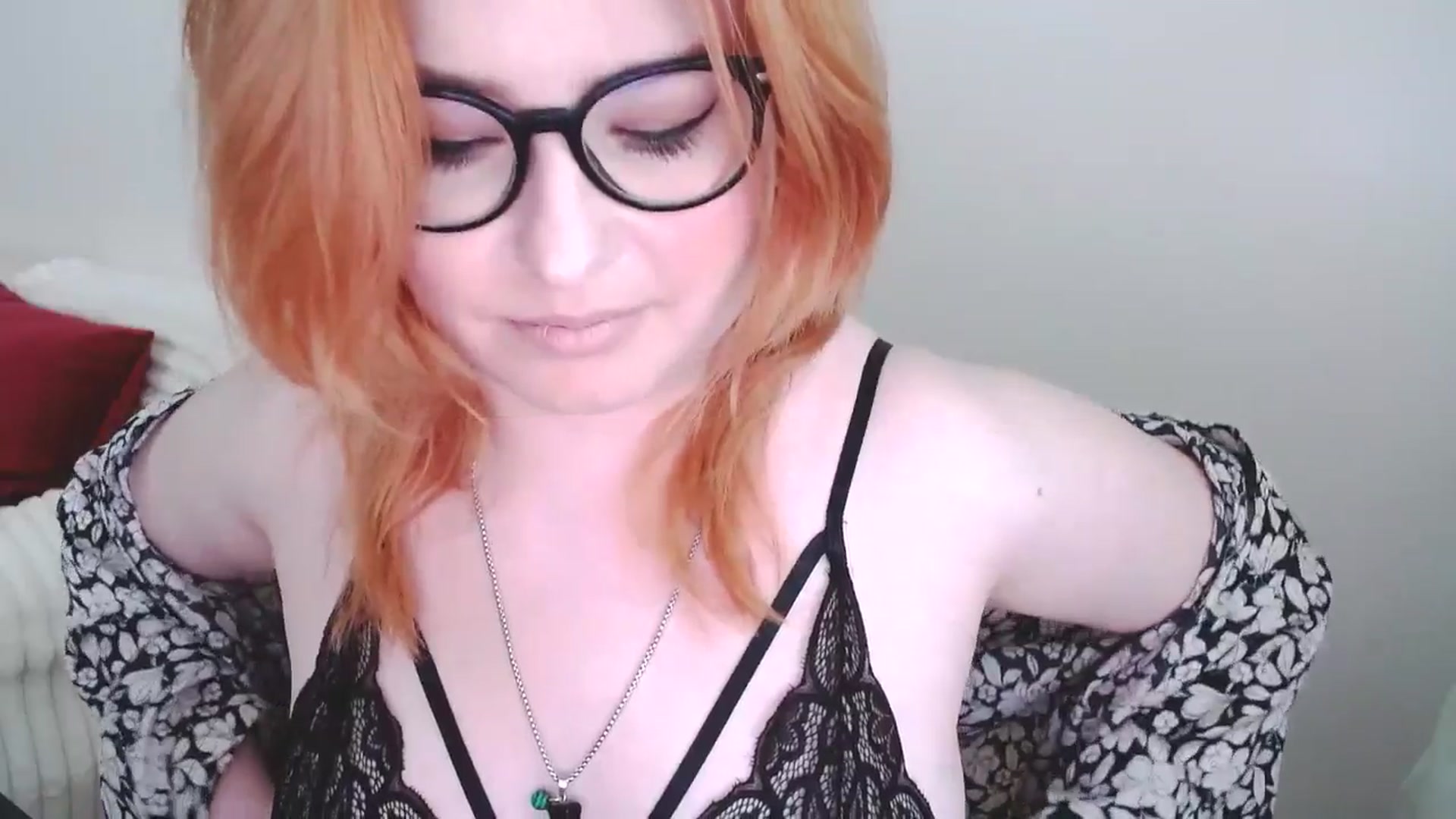Gallery image thumbnail from EvaStar19's myfreecams stream on, 03/15/2025, 13:38 image 2 of 20