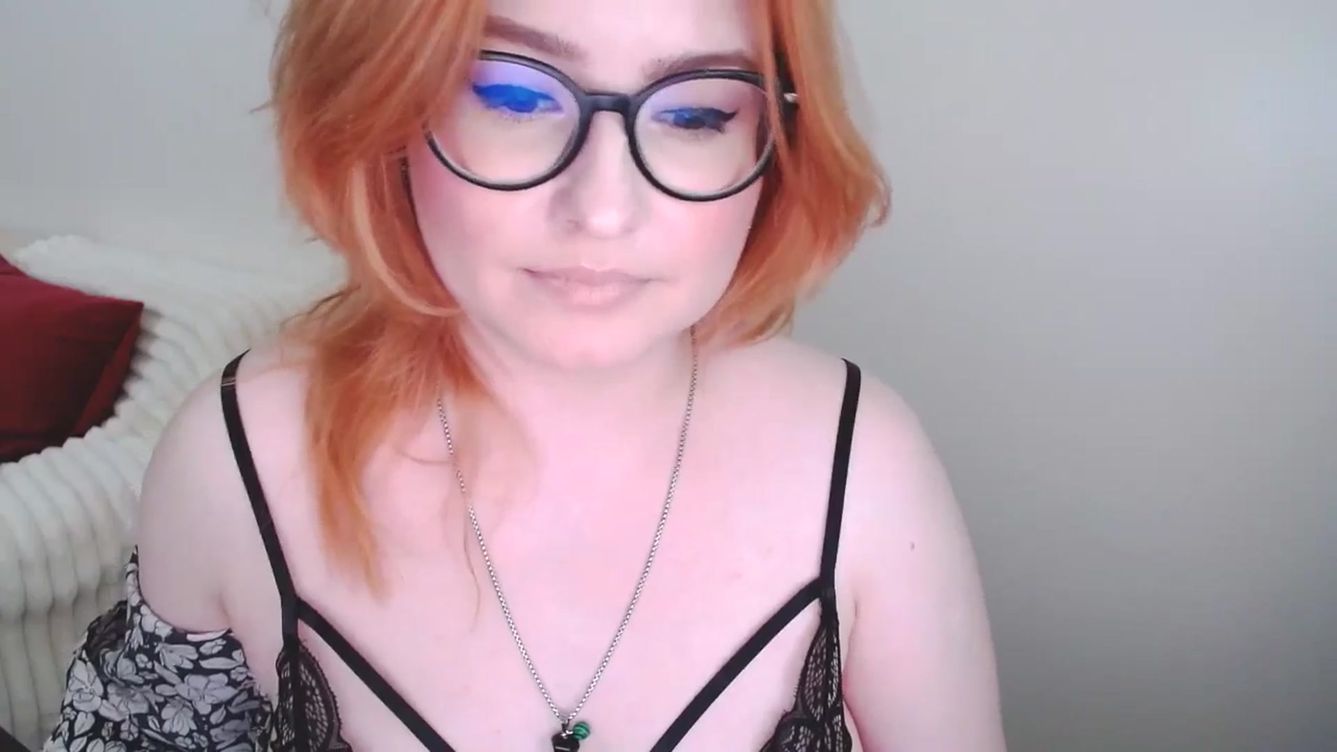 Gallery image thumbnail from EvaStar19's myfreecams stream on, 03/15/2025, 14:11 image 15 of 20
