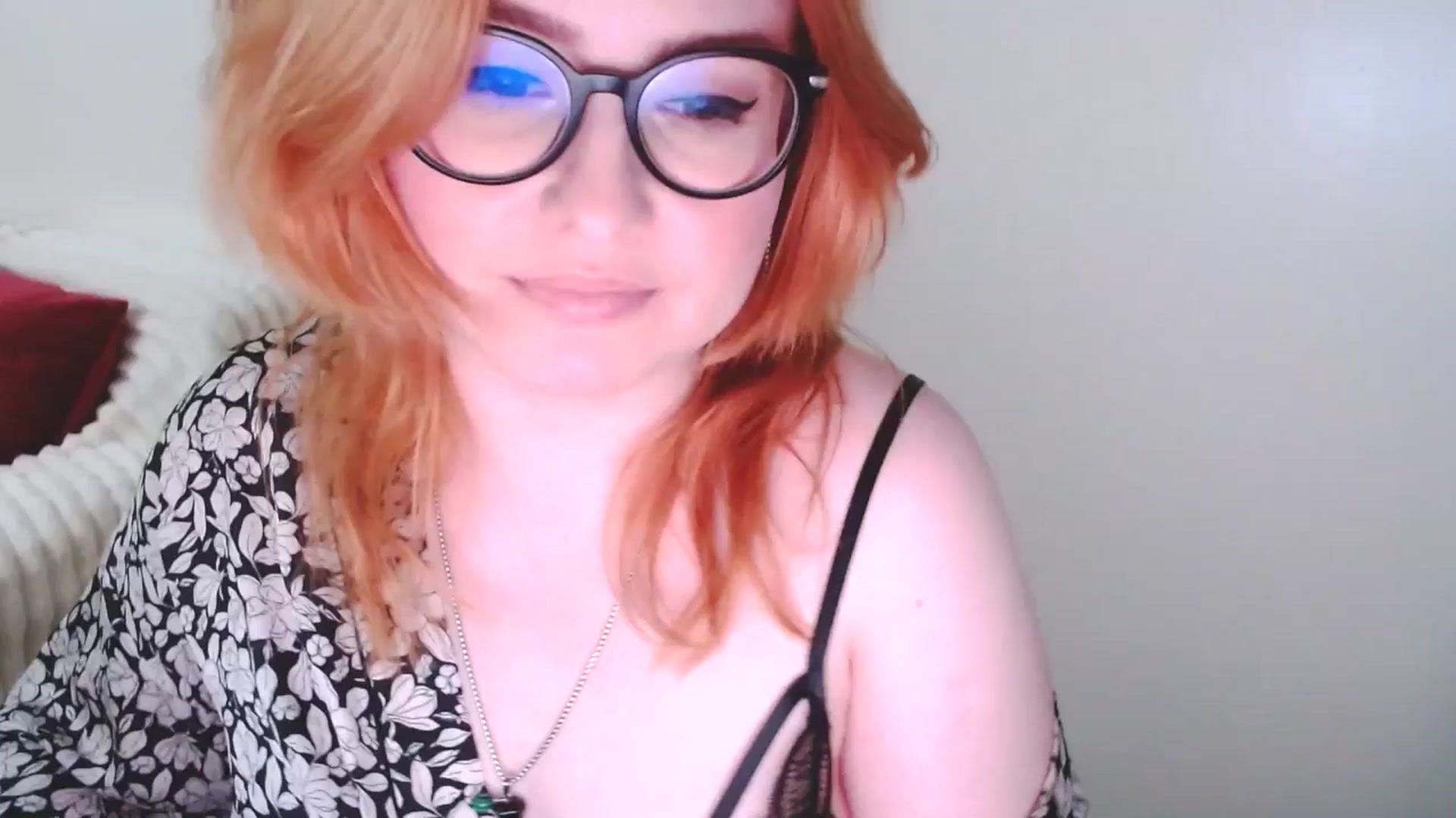 Gallery image thumbnail from EvaStar19's myfreecams stream on, 03/15/2025, 17:09 image 1 of 20