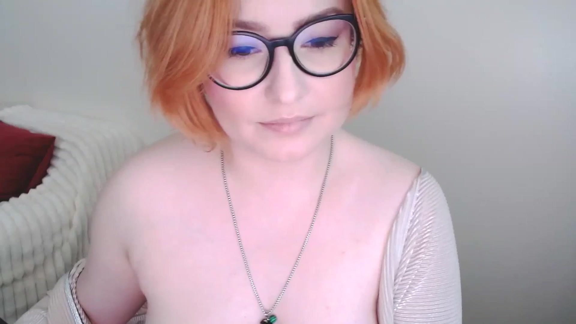 Gallery image thumbnail from EvaStar19's myfreecams stream on, 03/16/2025, 13:23 image 18 of 20