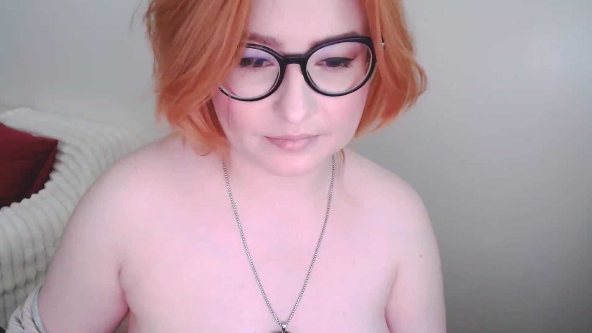 Gallery image thumbnail from EvaStar19's myfreecams stream on, 03/16/2025, 14:11 image 17 of 20