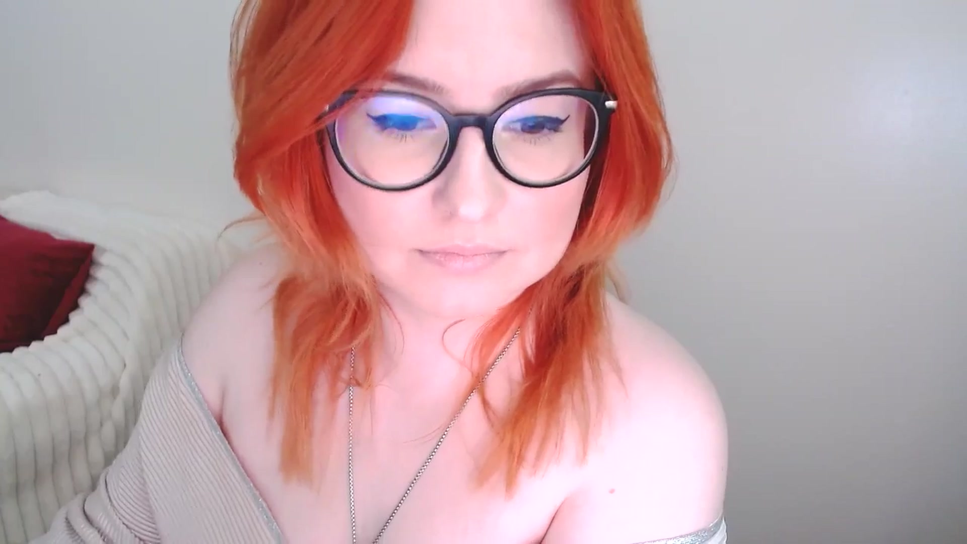 Gallery image thumbnail from EvaStar19's myfreecams stream on, 03/23/2025, 13:39 image 16 of 20