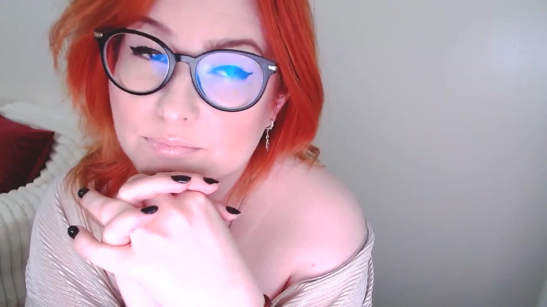 Gallery image thumbnail from EvaStar19's myfreecams stream on, 03/23/2025, 15:15 image 9 of 20