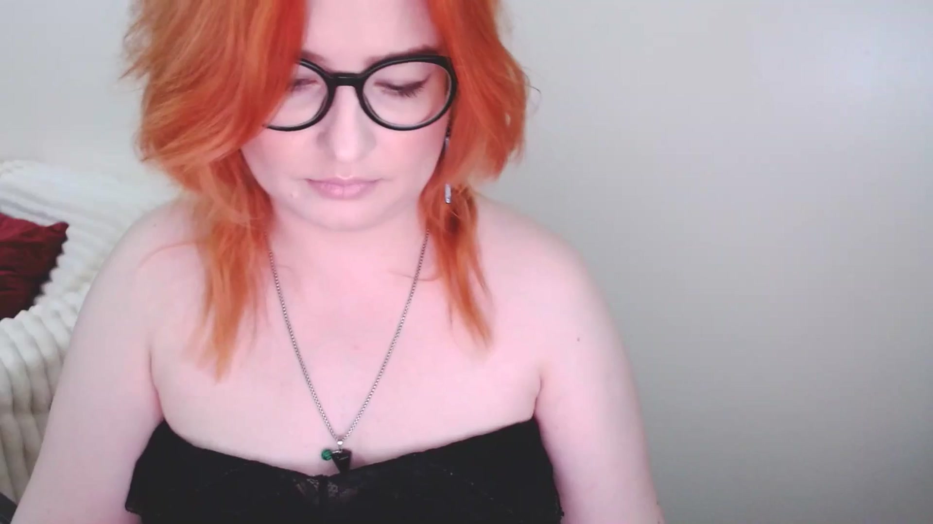 Gallery image thumbnail from EvaStar19's myfreecams stream on, 03/29/2025, 13:37 image 16 of 20