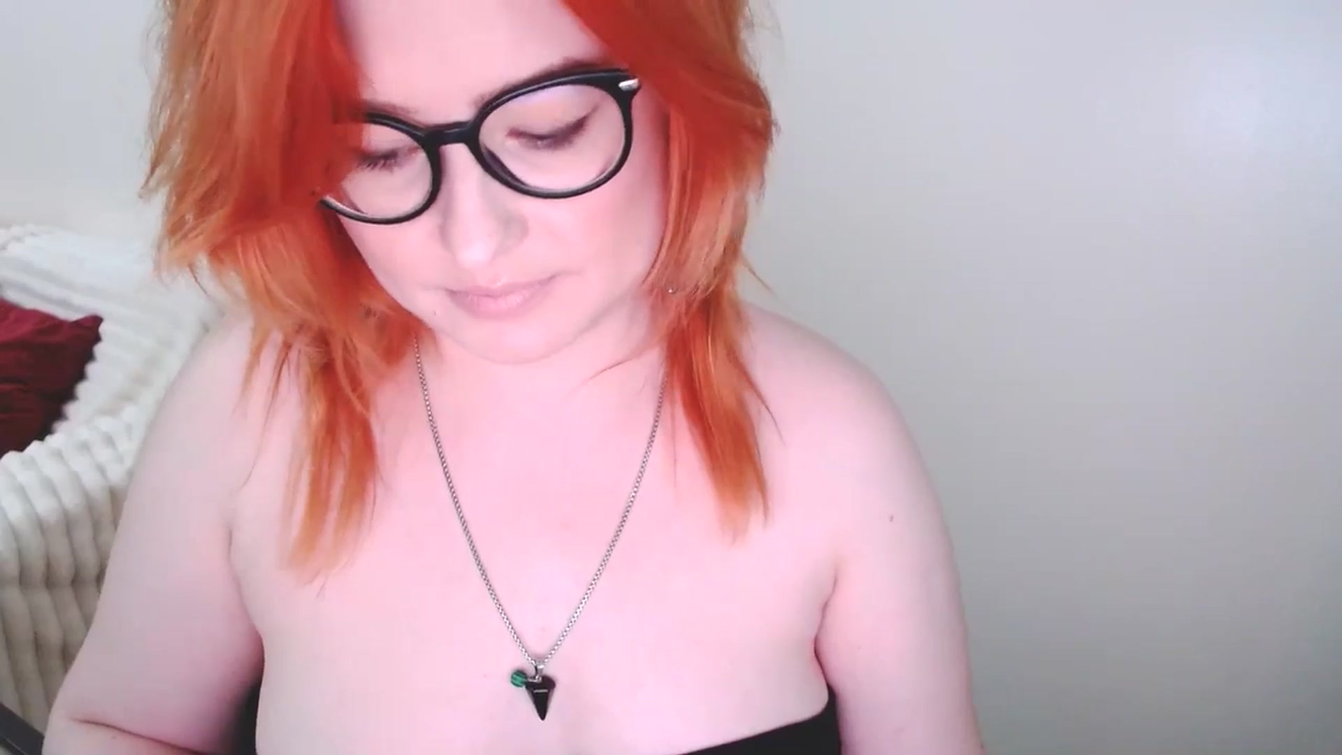 Gallery image thumbnail from EvaStar19's myfreecams stream on, 03/29/2025, 15:18 image 13 of 20