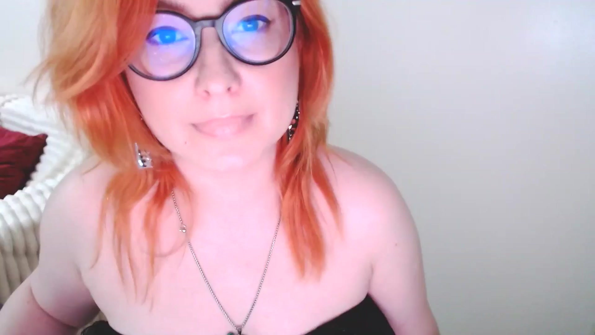 Gallery image thumbnail from EvaStar19's myfreecams stream on, 03/29/2025, 17:08 image 15 of 20
