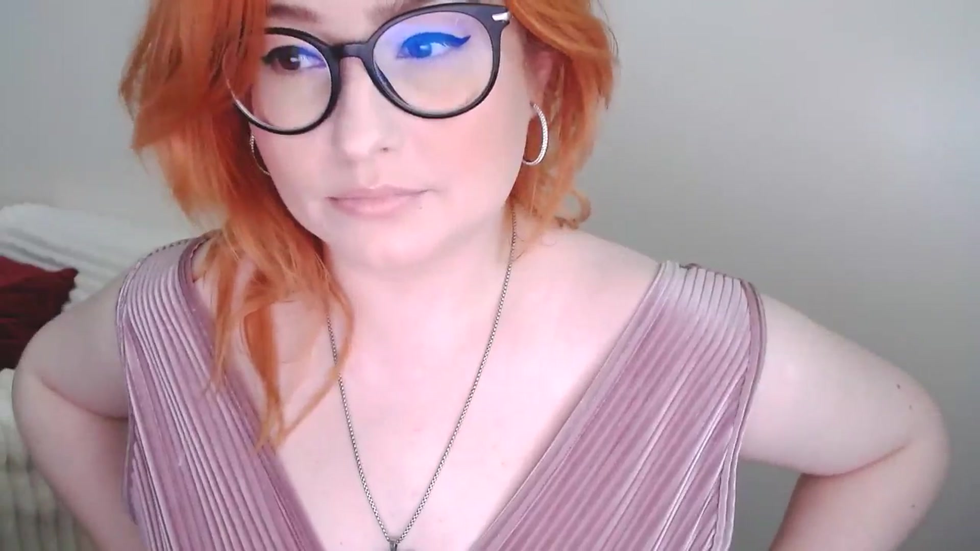 Gallery image thumbnail from EvaStar19's myfreecams stream on, 03/30/2025, 11:34 image 2 of 20