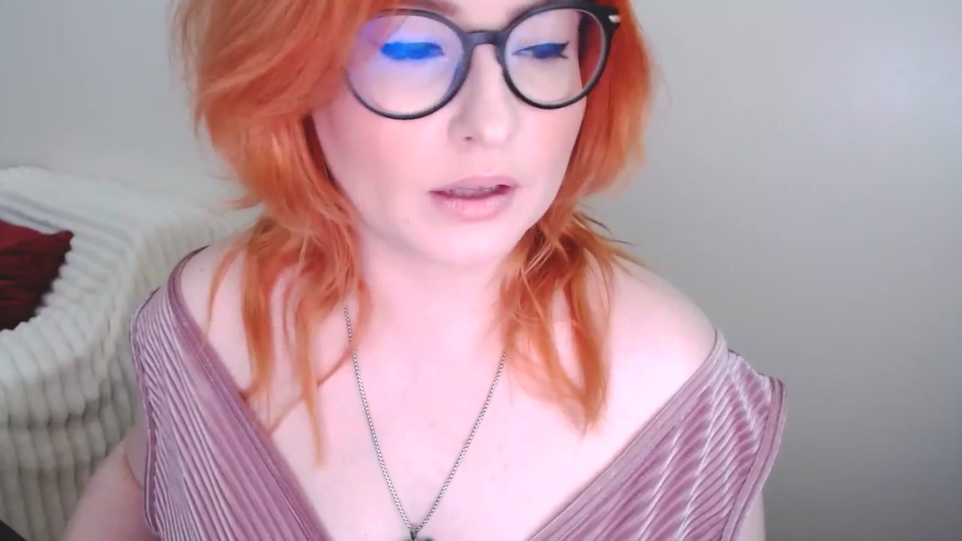 Gallery image thumbnail from EvaStar19's myfreecams stream on, 03/30/2025, 11:34 image 14 of 20
