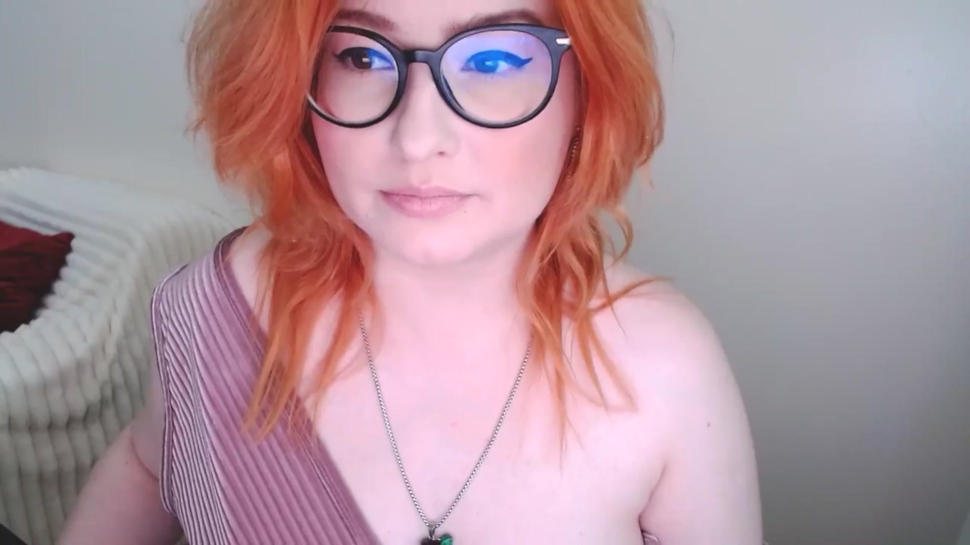 Gallery image thumbnail from EvaStar19's myfreecams stream on, 03/30/2025, 11:52 image 5 of 20