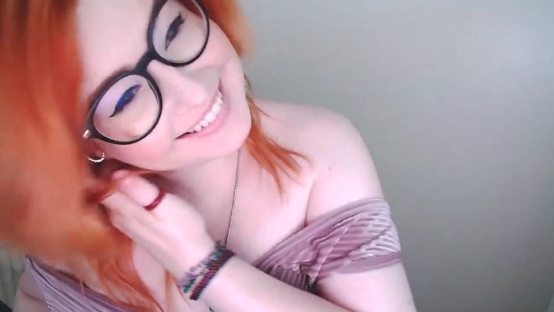 Gallery image thumbnail from EvaStar19's myfreecams stream on, 03/30/2025, 11:52 image 15 of 20